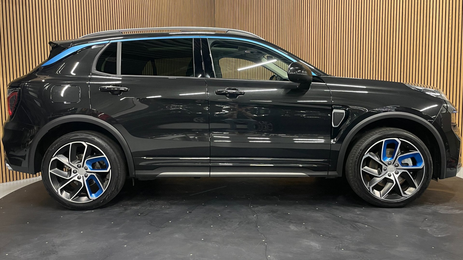 Foto van Lynk&co LYNK & Co 01