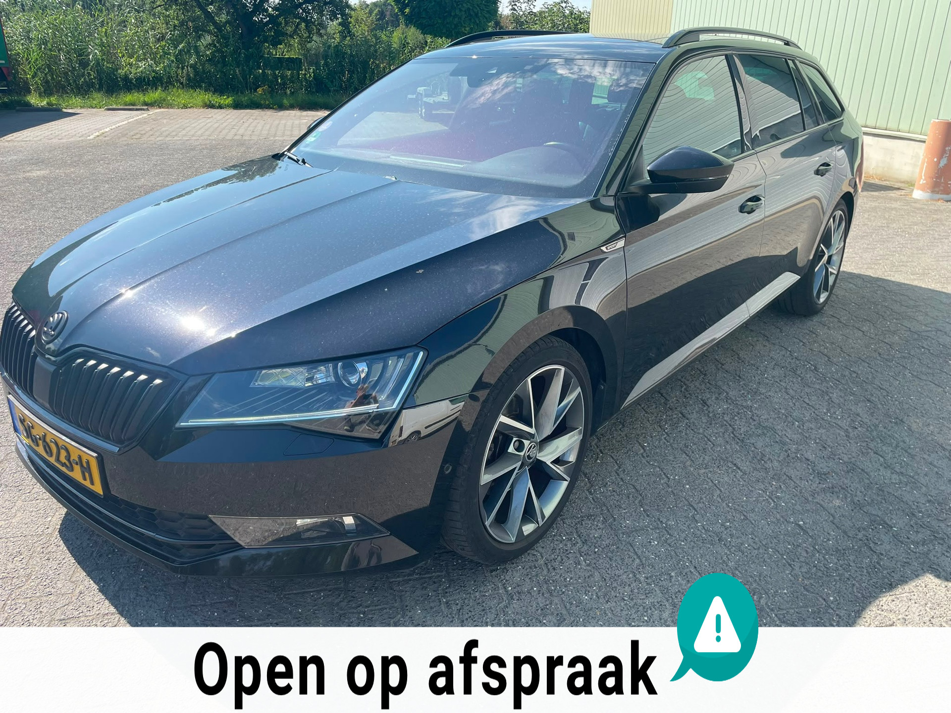 Skoda Superb 1.4 TSI ACT Sportline Bus Automaat/Panoramadak/Trekhaak 2018 - voorkant