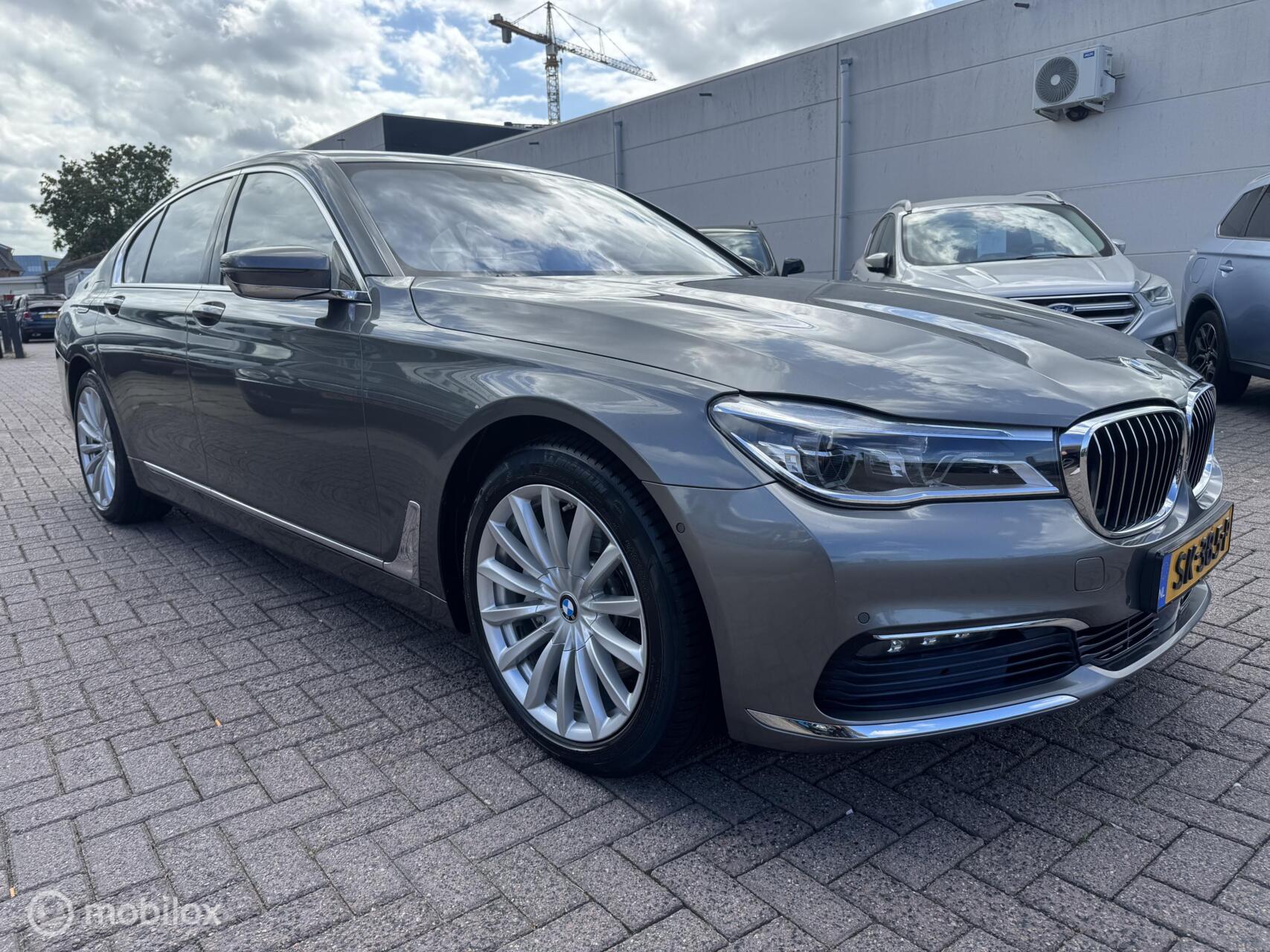 Foto van BMW 740i