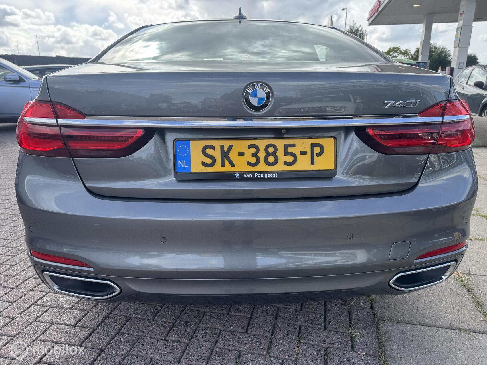 Foto van BMW 740i