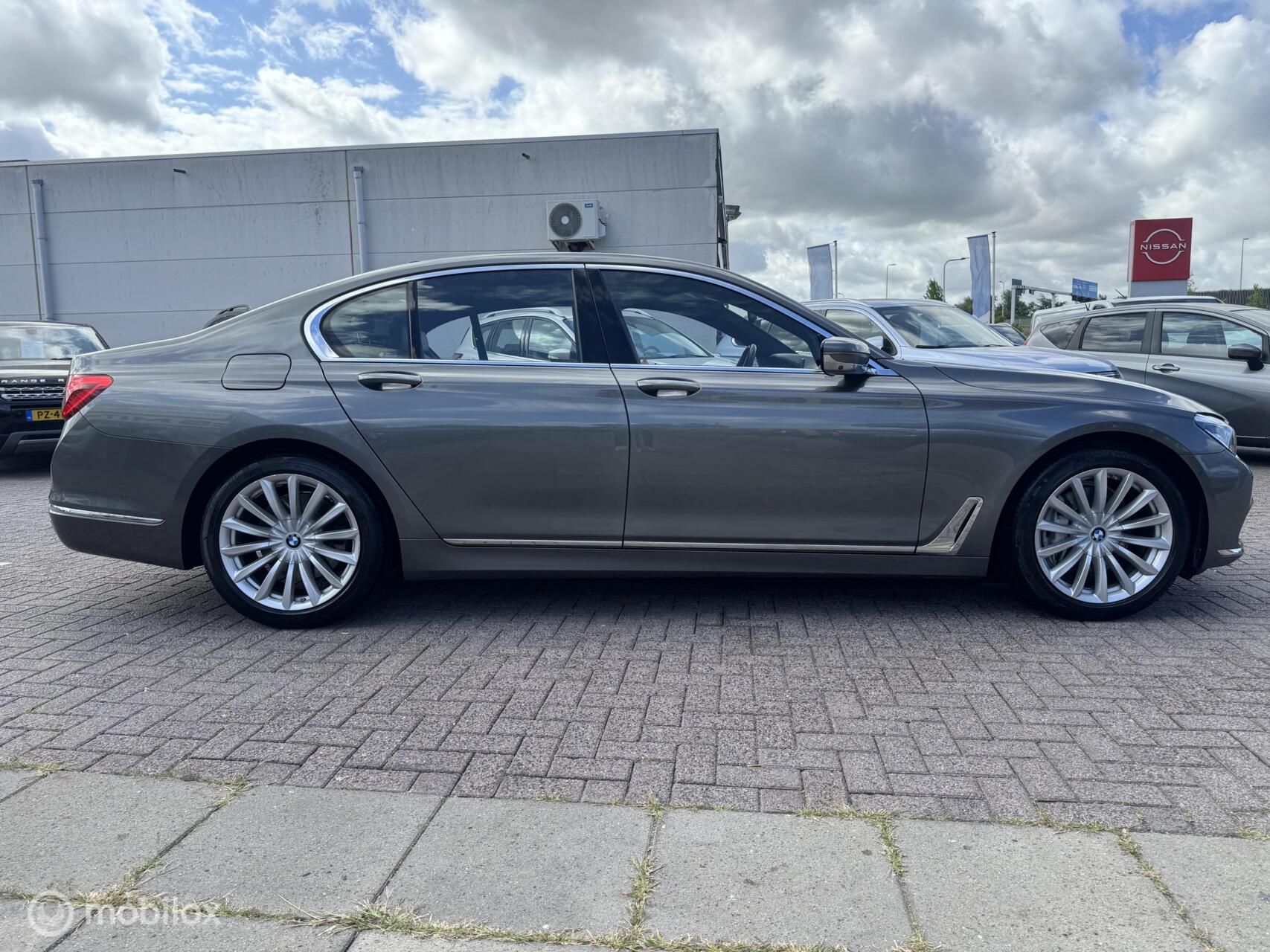 Foto van BMW 740i
