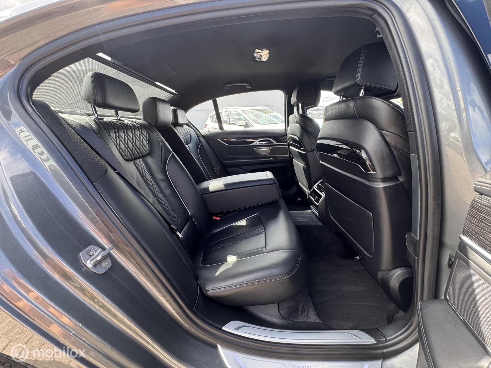 Foto van BMW 740i