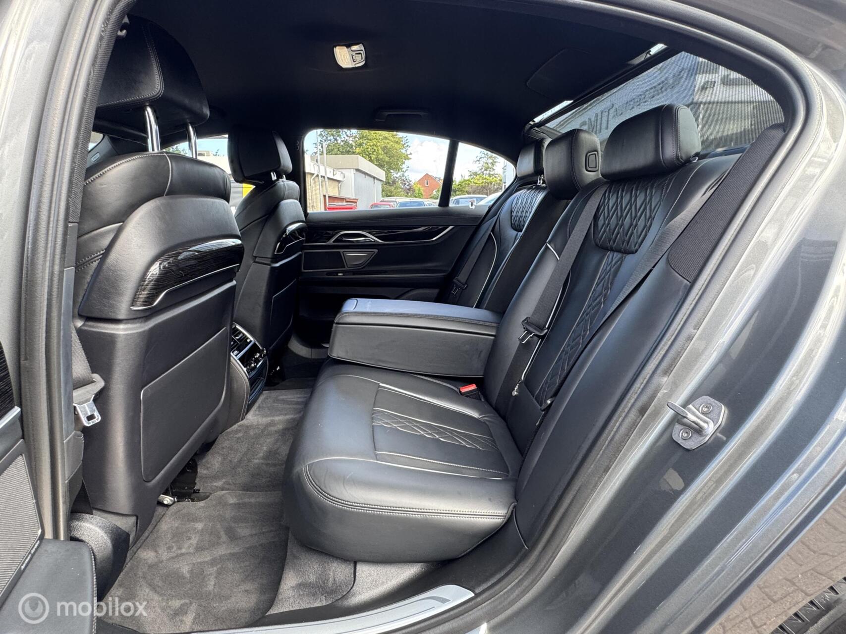 Foto van BMW 740i