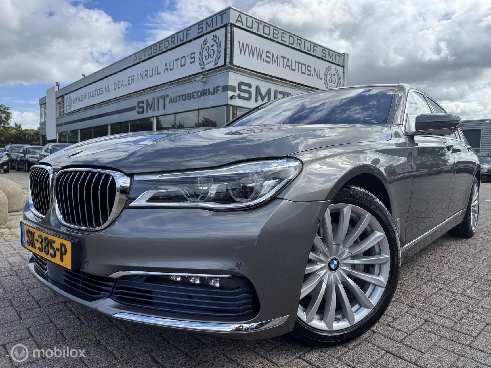 BMW 740i 740i High Executive| Full option| 2016 - voorkant