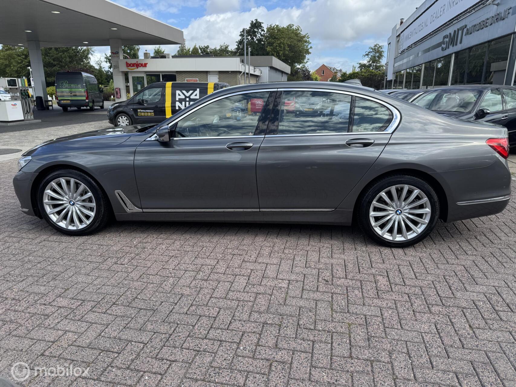 Foto van BMW 740i