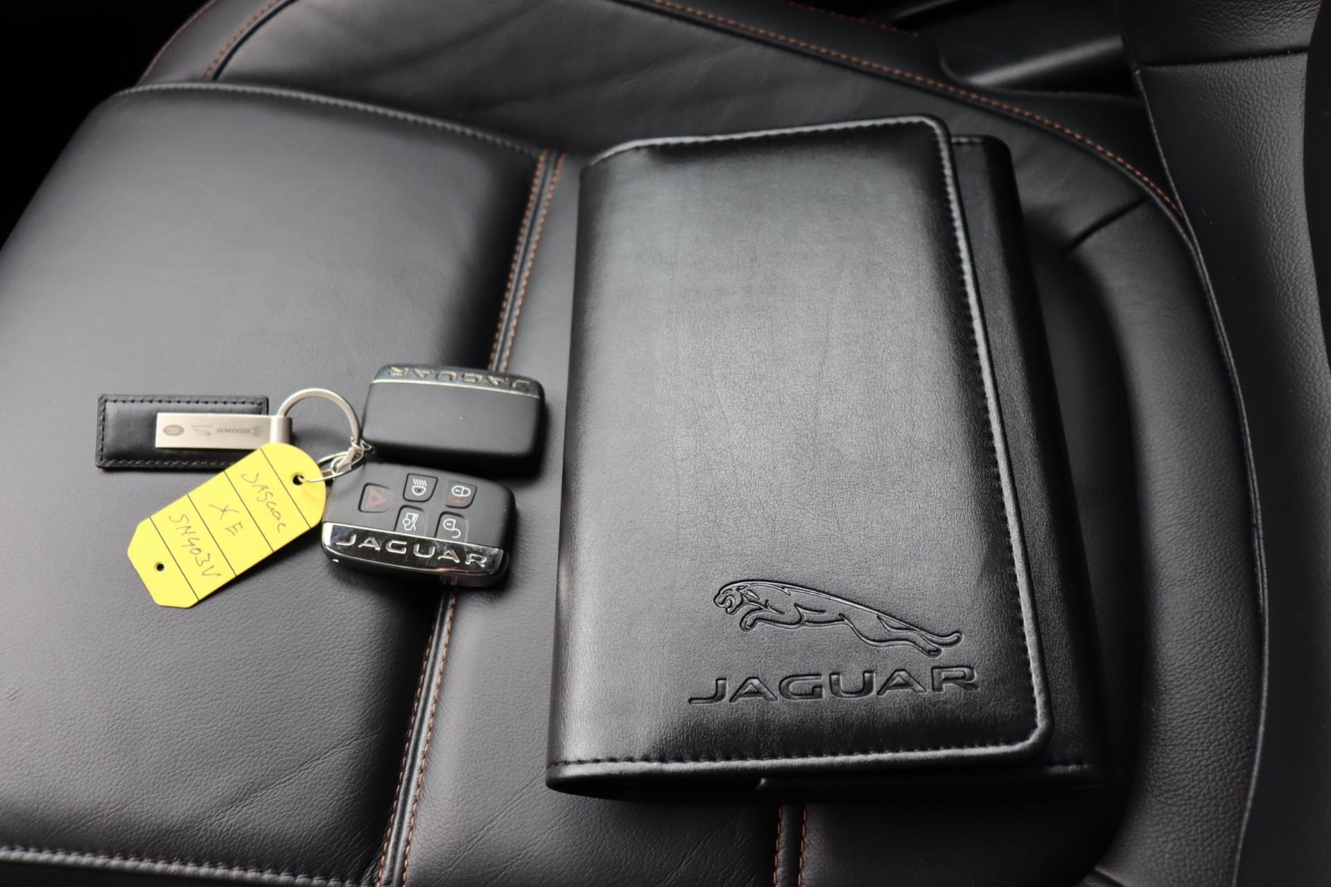Foto van Jaguar Xe