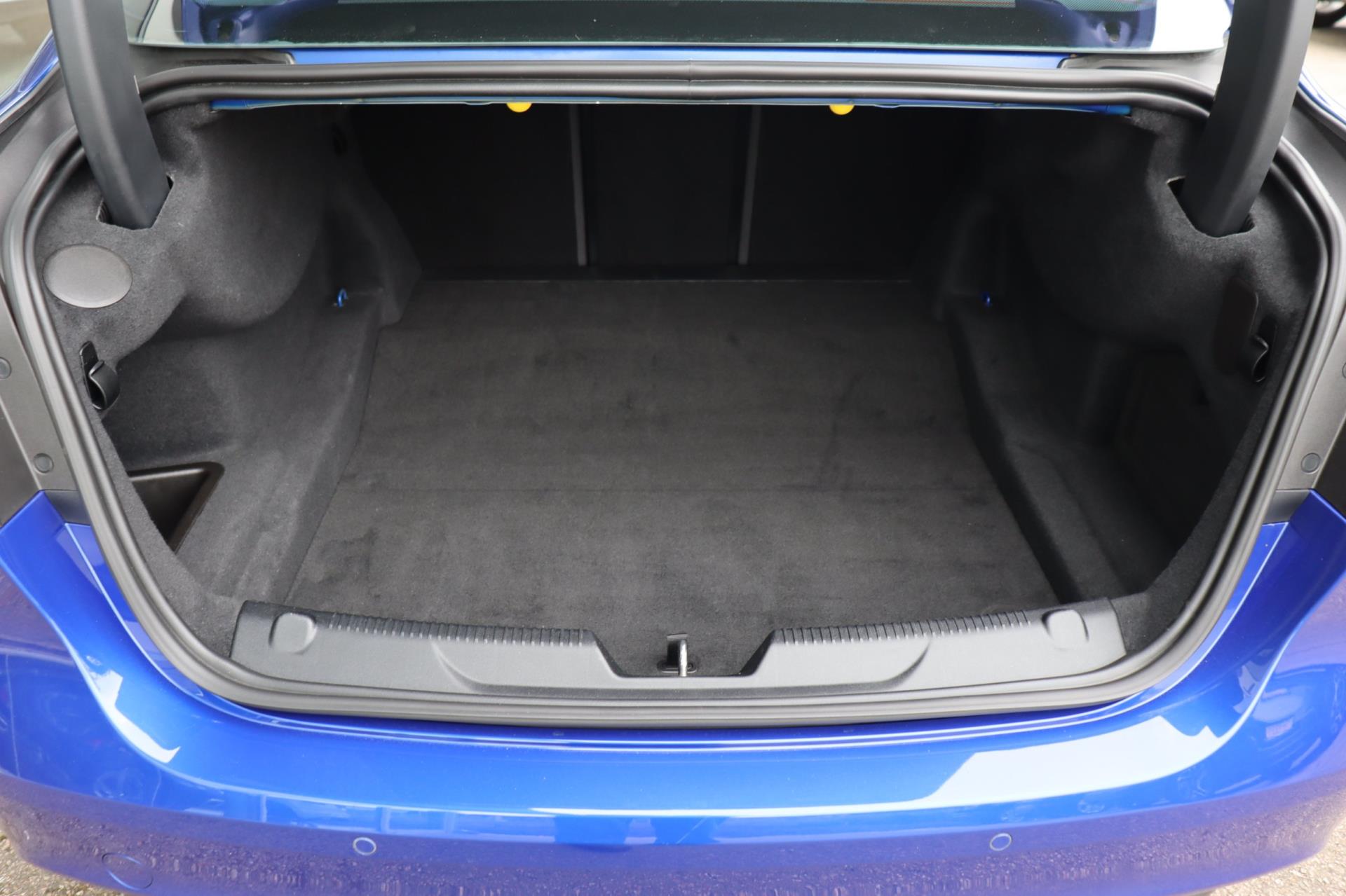 Foto van Jaguar Xe