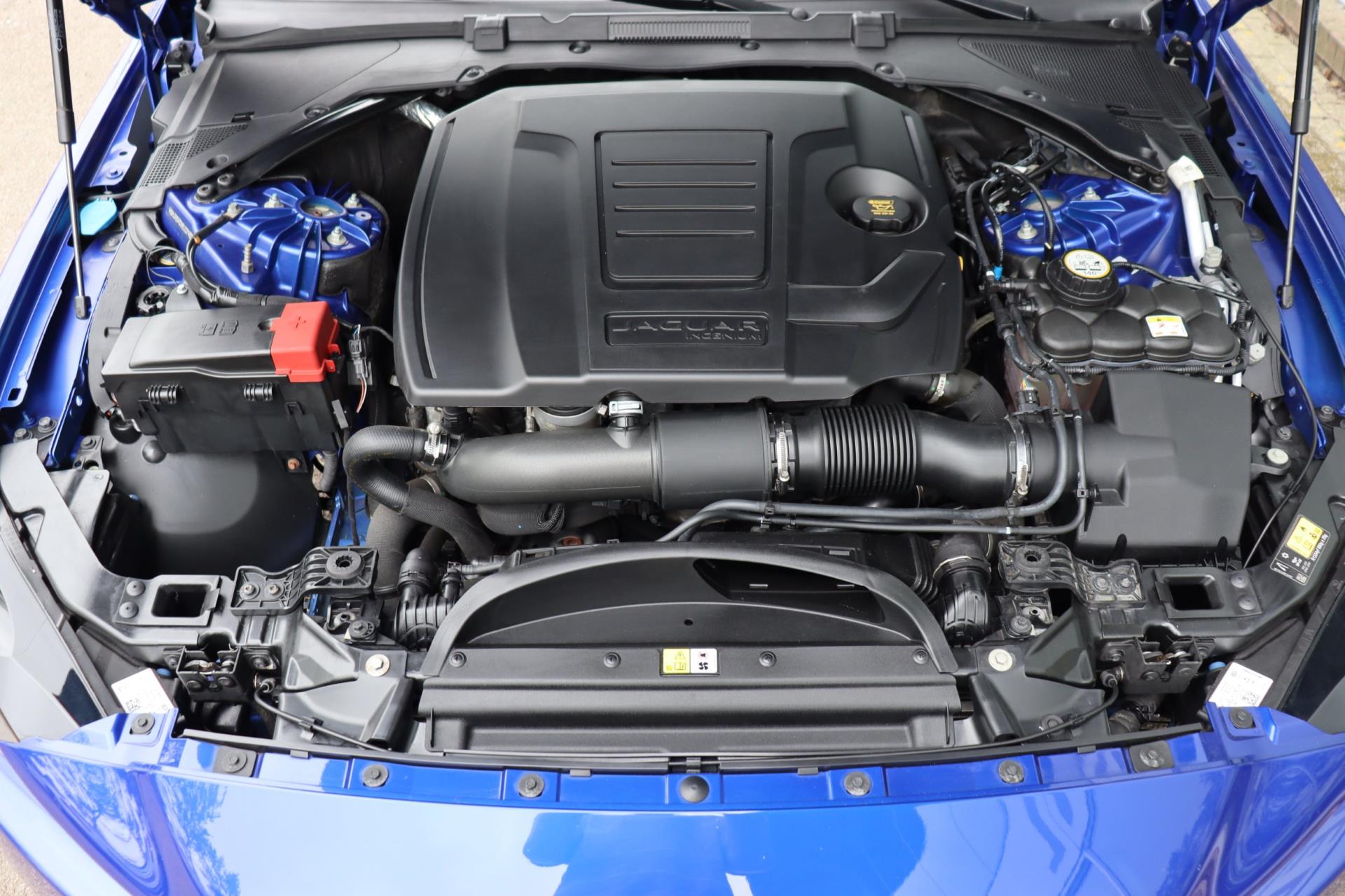 Foto van Jaguar Xe