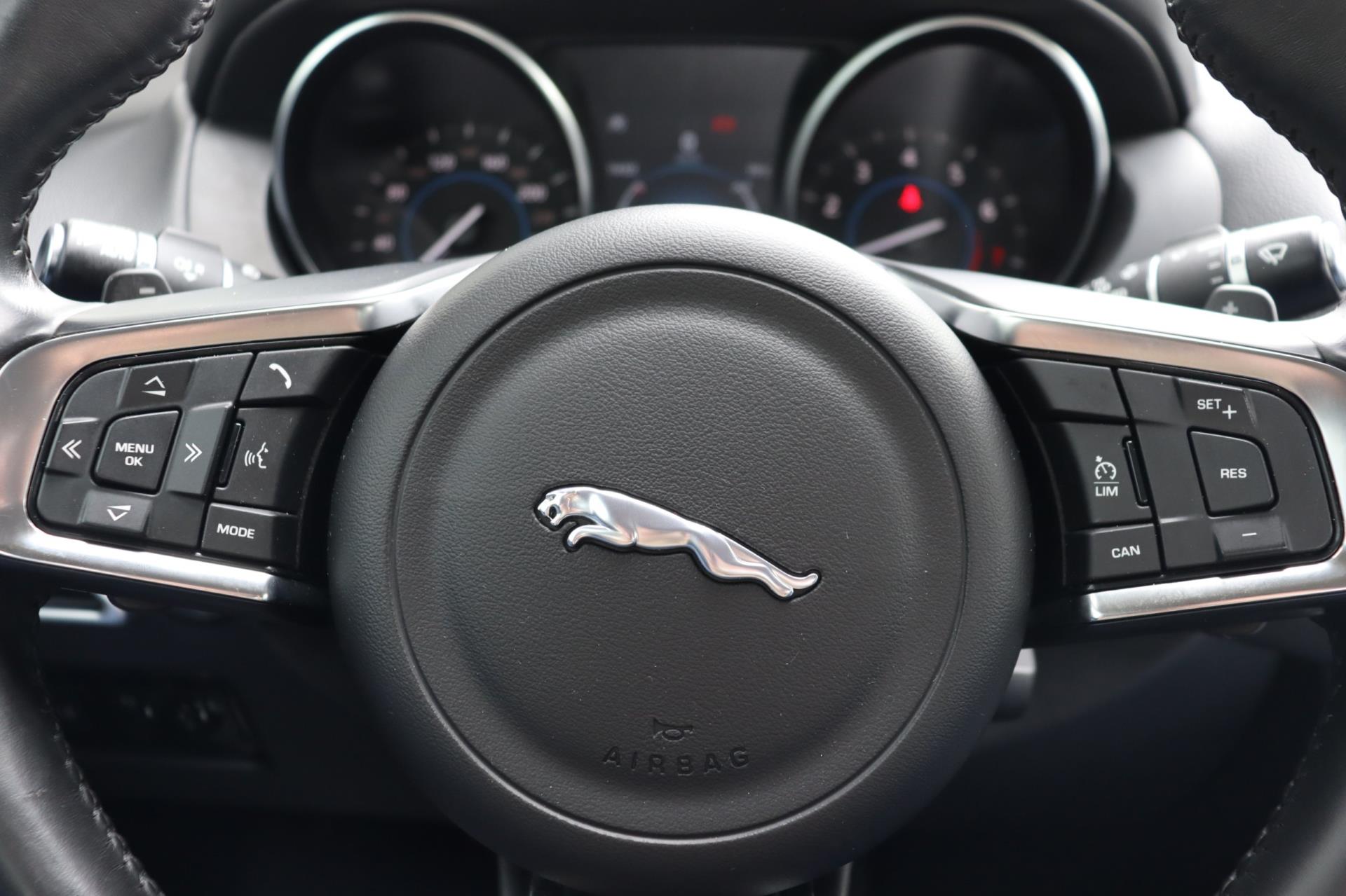 Foto van Jaguar Xe
