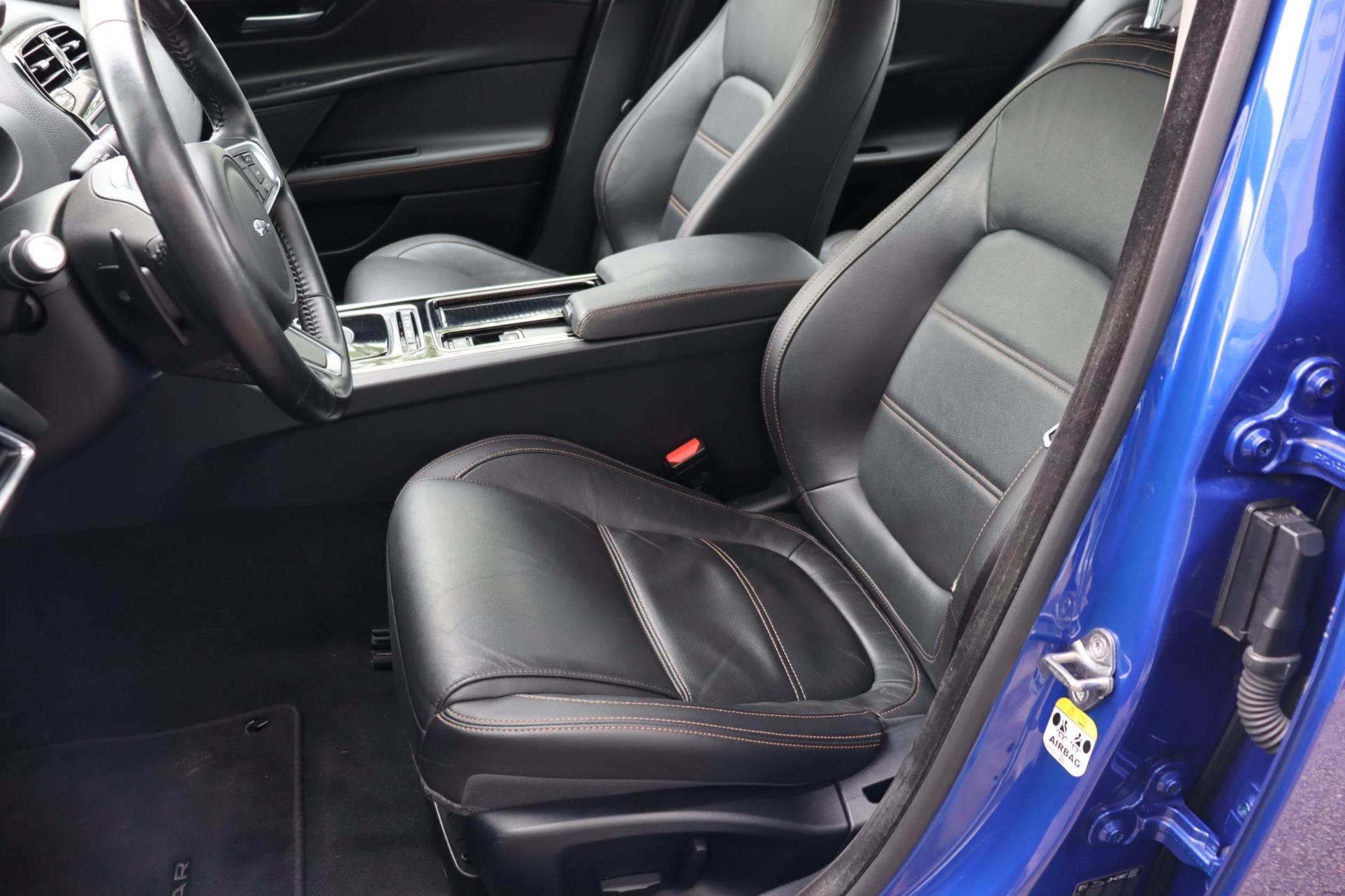 Foto van Jaguar Xe