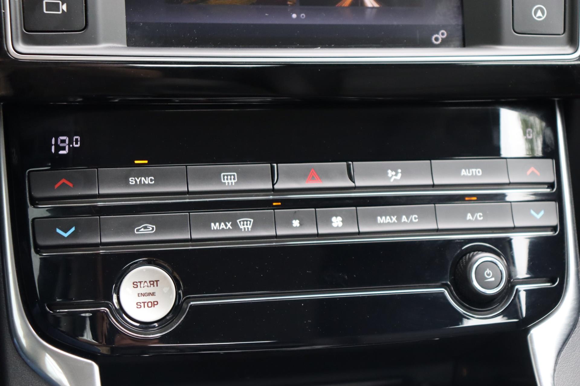 Foto van Jaguar Xe