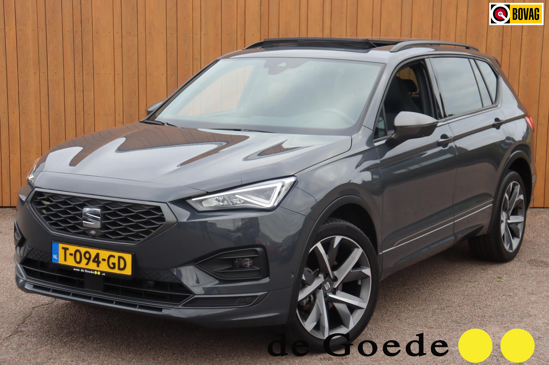 Seat Tarraco 1.5 TSI FR Business Intense 7persoons org. NL schuifdak el.klep camera's 2023 - voorkant