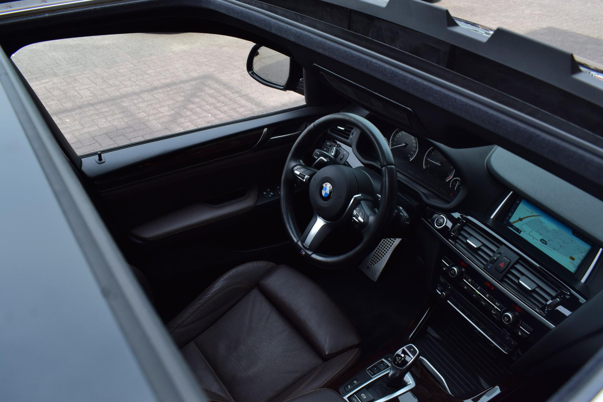 Foto van BMW X4 M40i