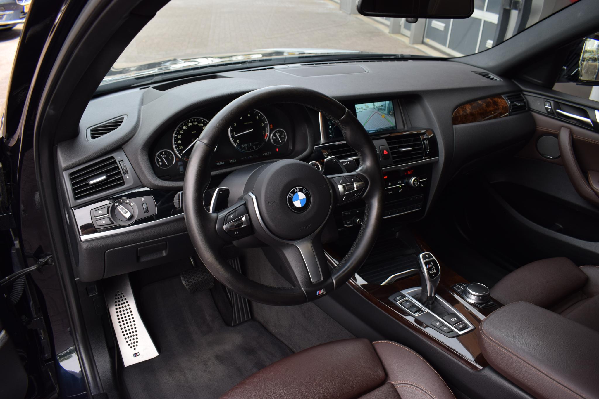 Foto van BMW X4 M40i