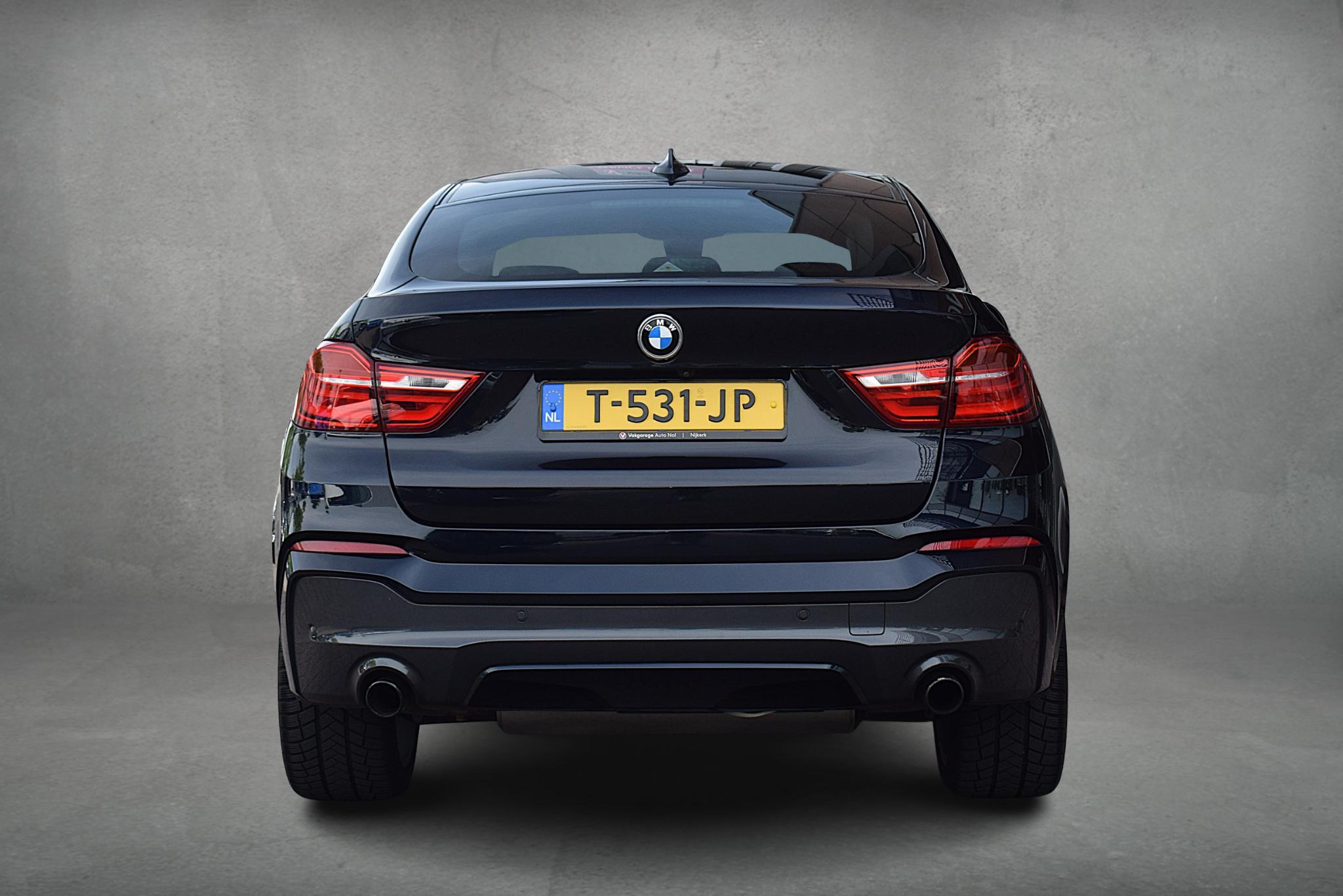 Foto van BMW X4 M40i