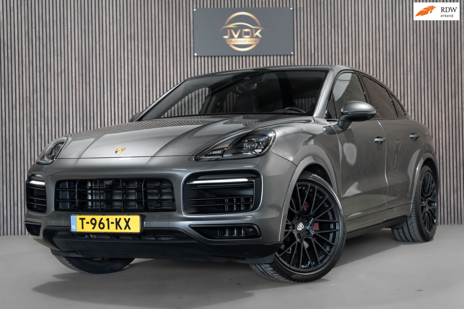 Porsche Cayenne E-hybrid 3.0 E-Hybrid Platinum Edition Pano Full Option 2022 - voorkant