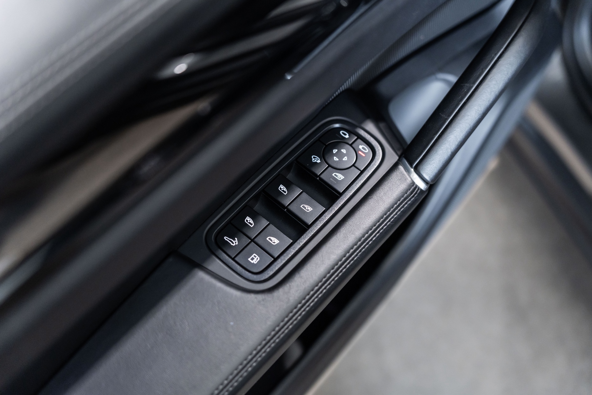 Foto van Porsche Cayenne E-hybrid