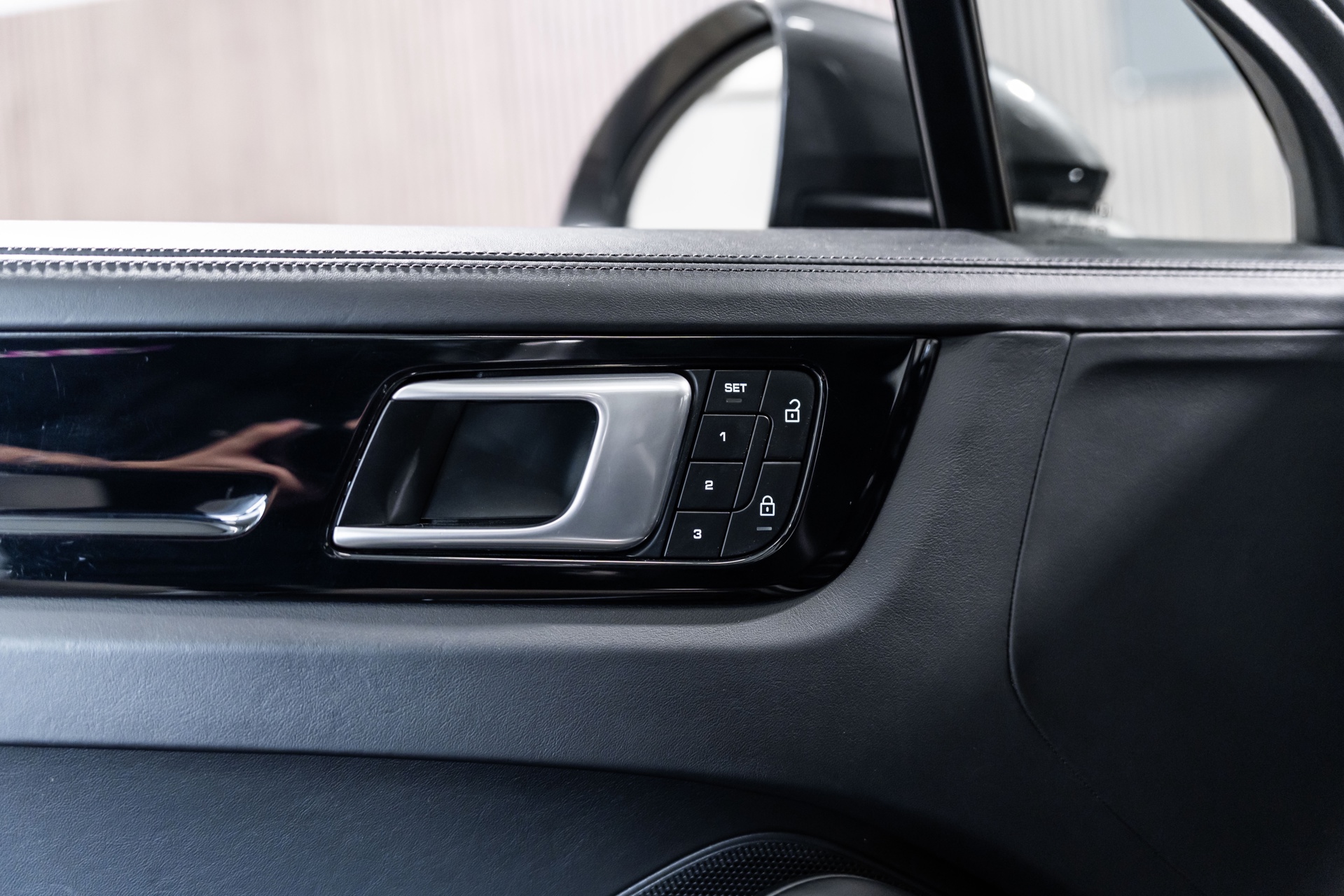 Foto van Porsche Cayenne E-hybrid