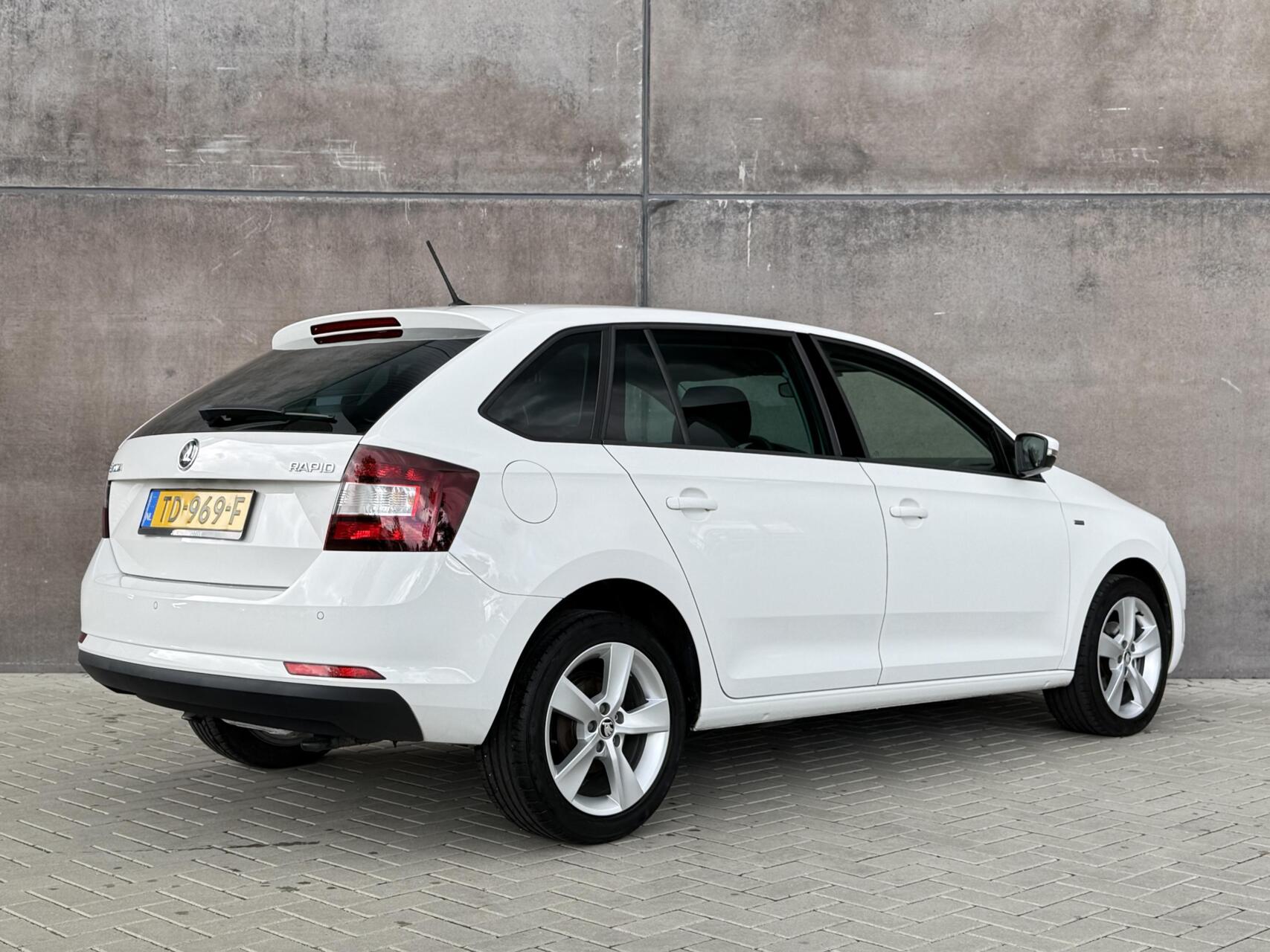 Foto van Skoda Rapid