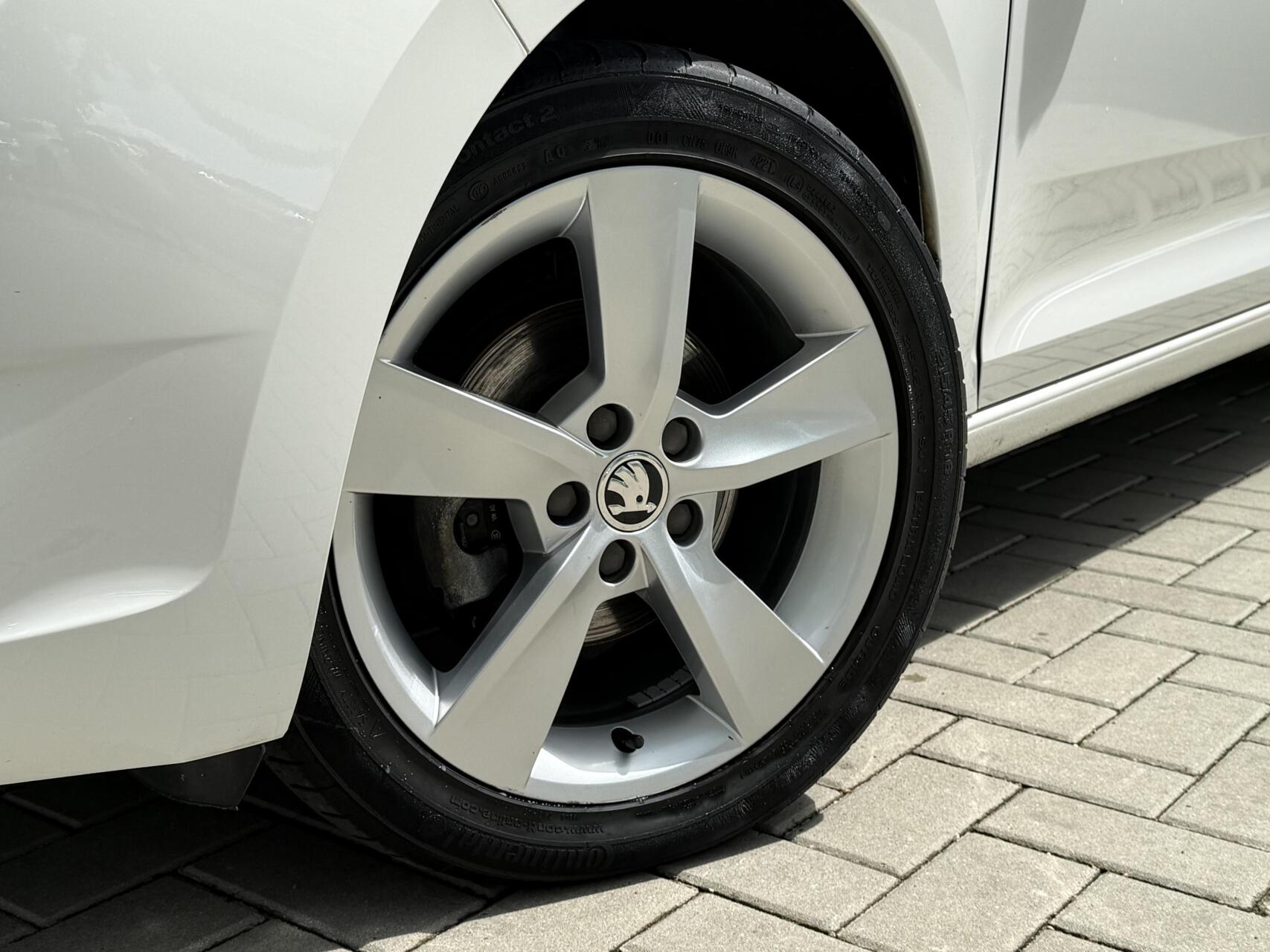 Foto van Skoda Rapid