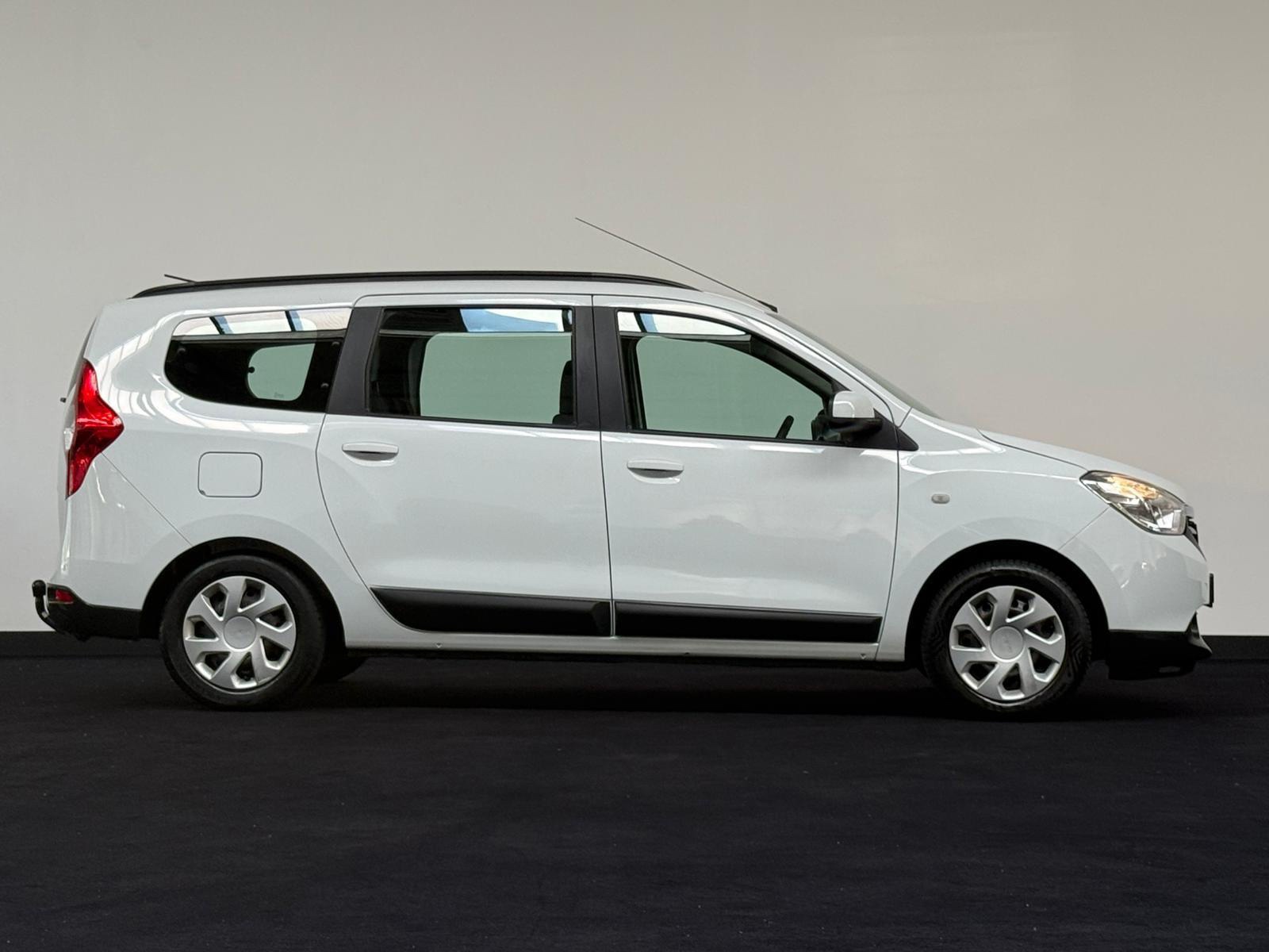 Foto van Dacia Lodgy