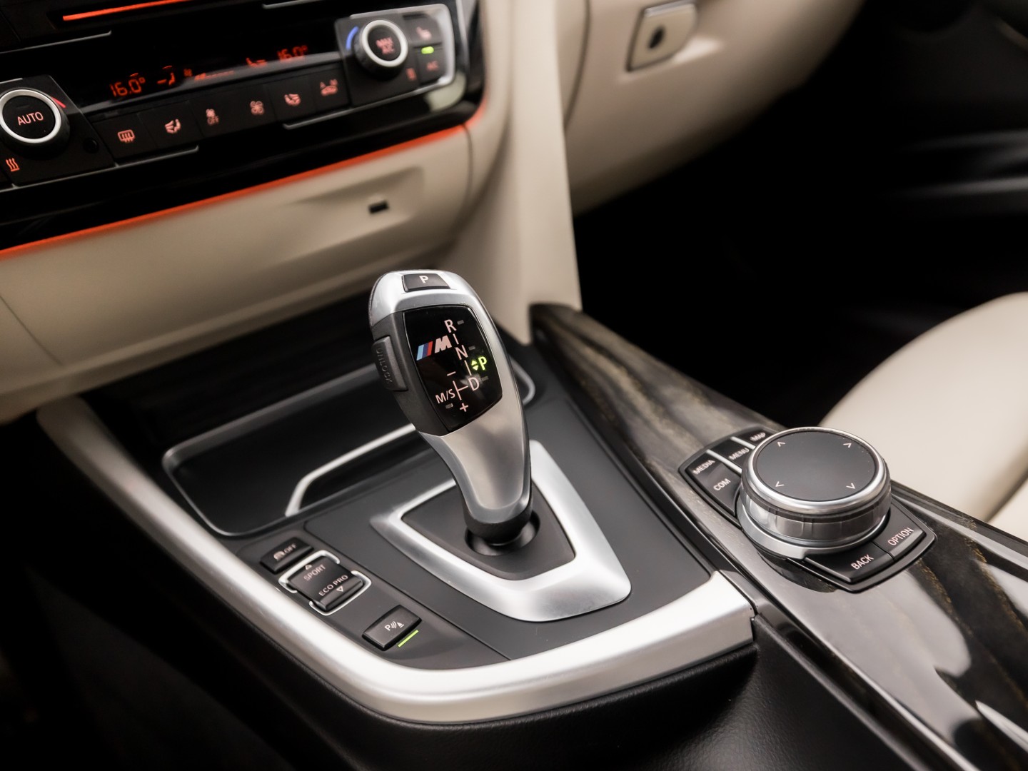 Foto van BMW 318i