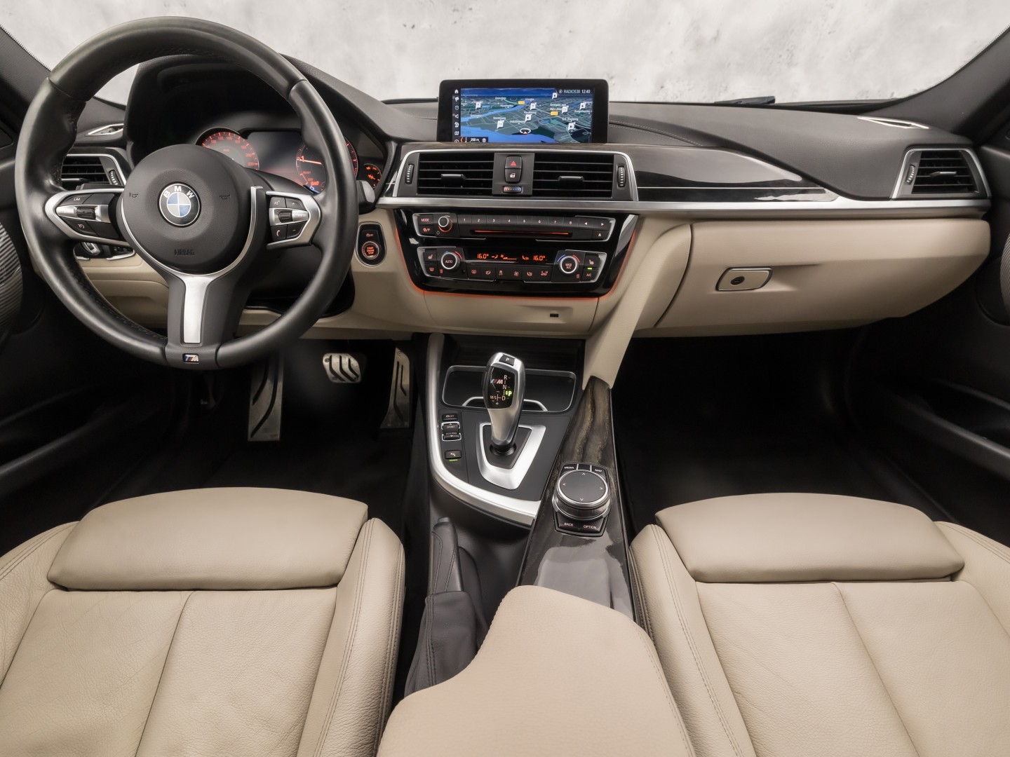 Foto van BMW 318i
