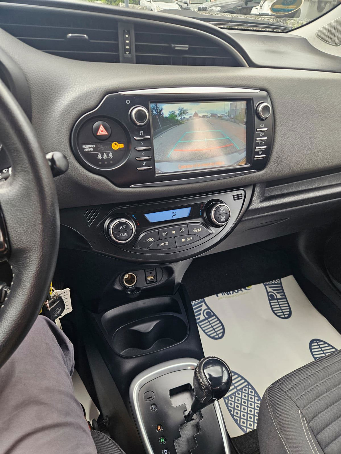 Foto van Toyota Toyota Yaris Hybrid