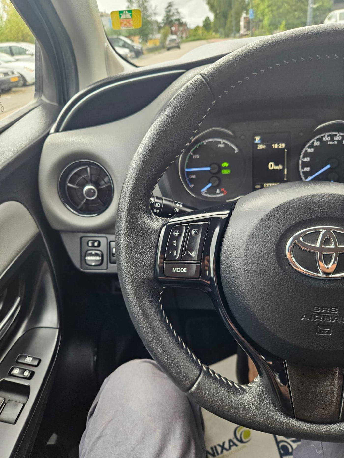 Foto van Toyota Toyota Yaris Hybrid