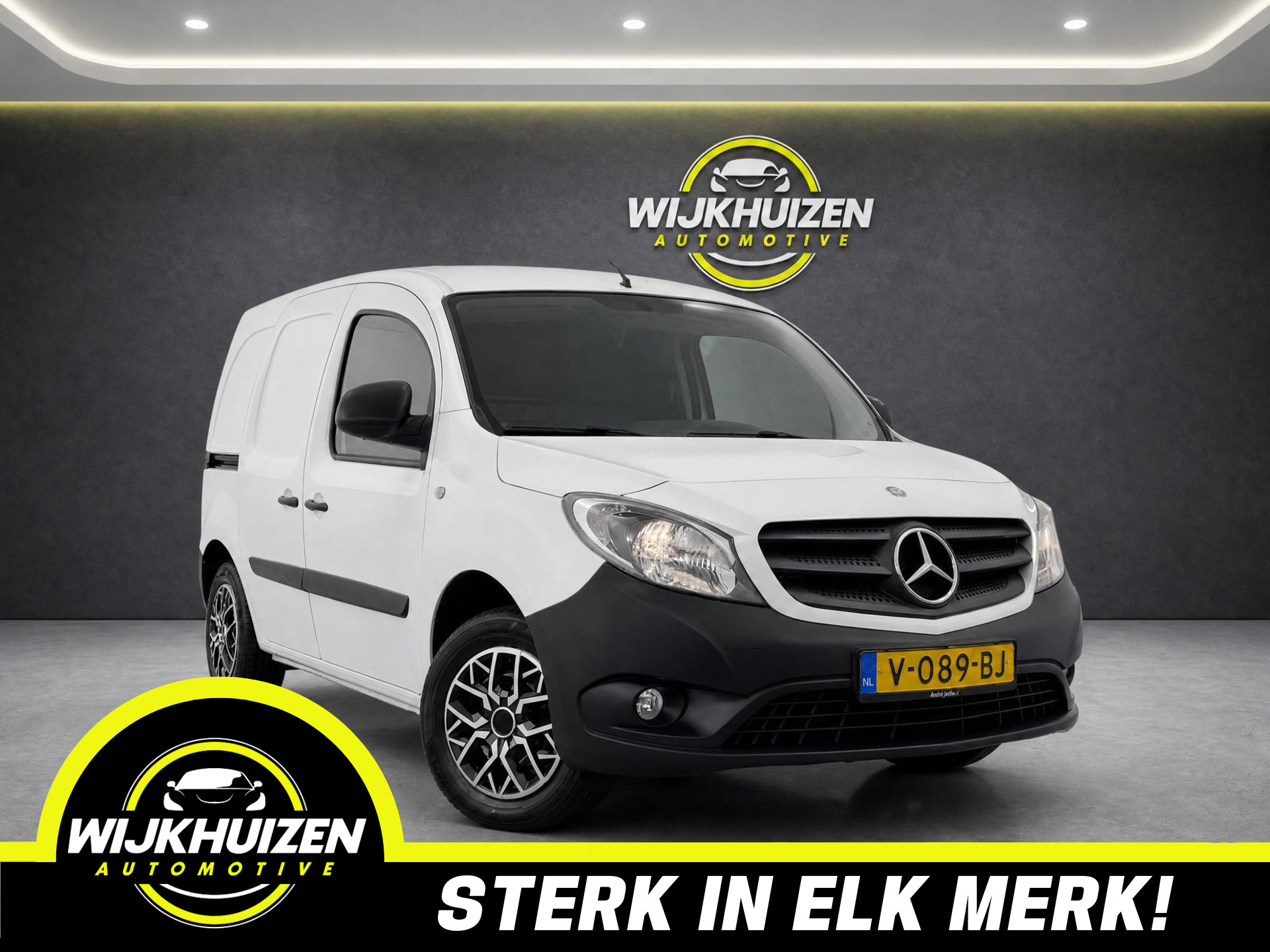 Mercedes-Benz Citan 108 CDI BlueEFFICIENCY met Airco !!! Camera !!! Nette staat !!! 2016 - voorkant