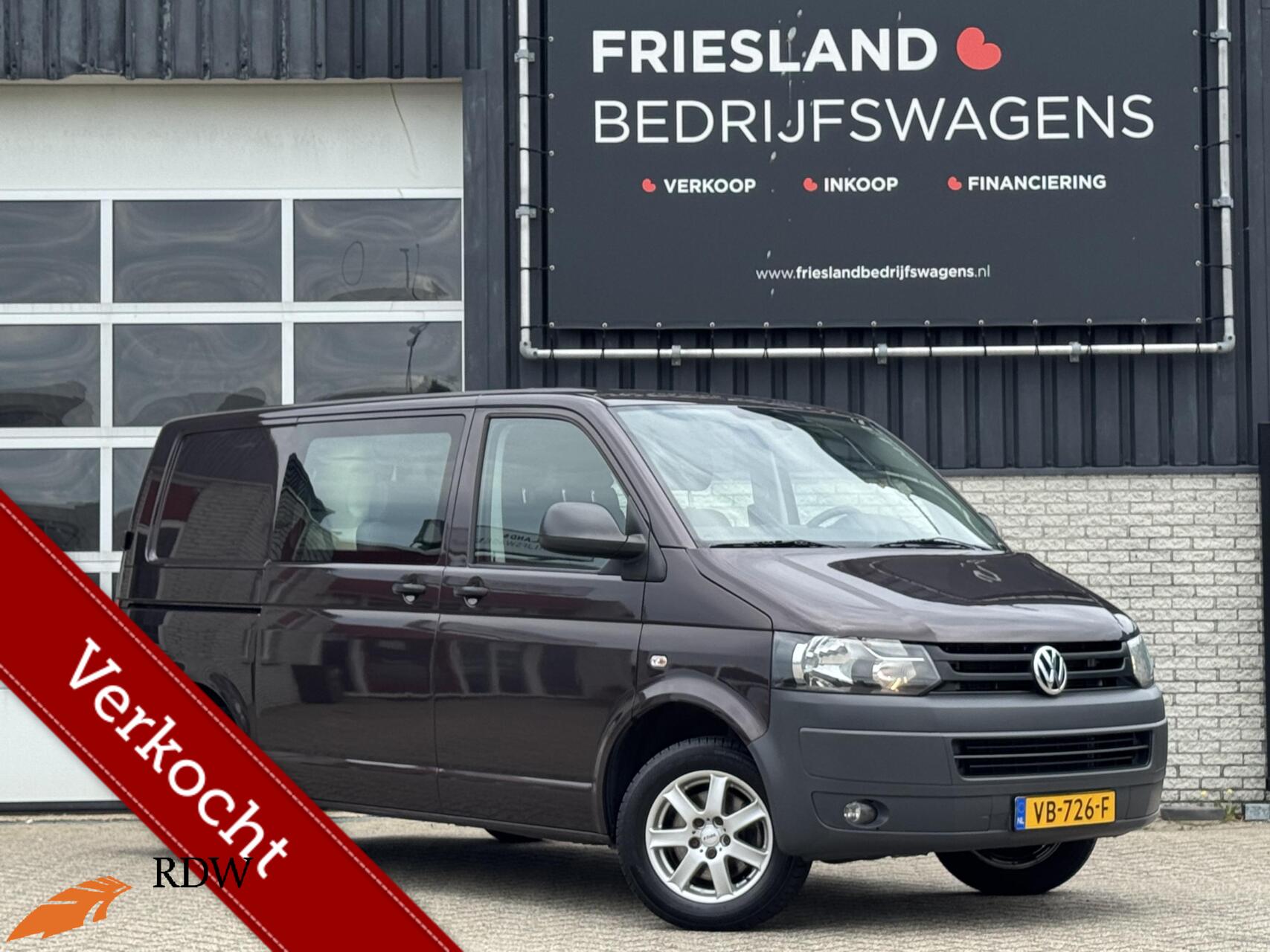 Volkswagen Transporter 2.0 TDI 102pk Dubbele Cabine 6-pers Airco/Cruise/Radio-CD/16" 2013 - voorkant