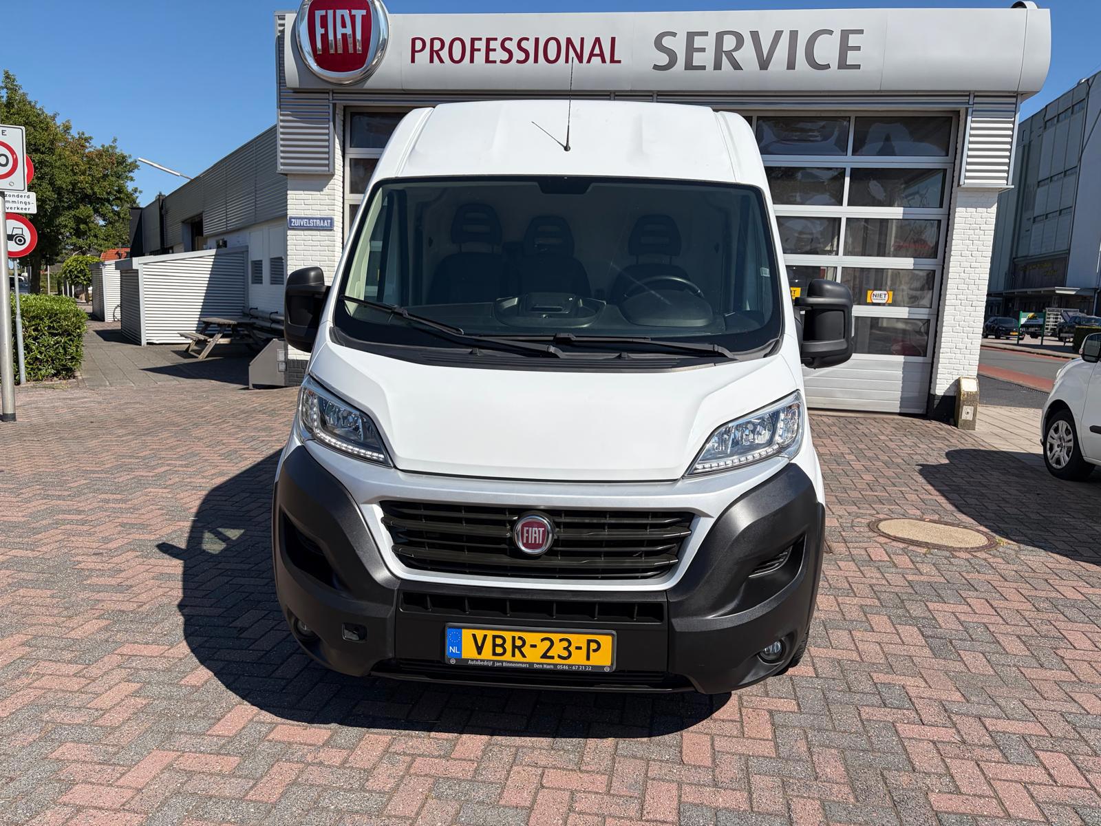 Fiat Fiat Ducato 33 2.3 130 PK  MultiJet L3H2 2019 - voorkant