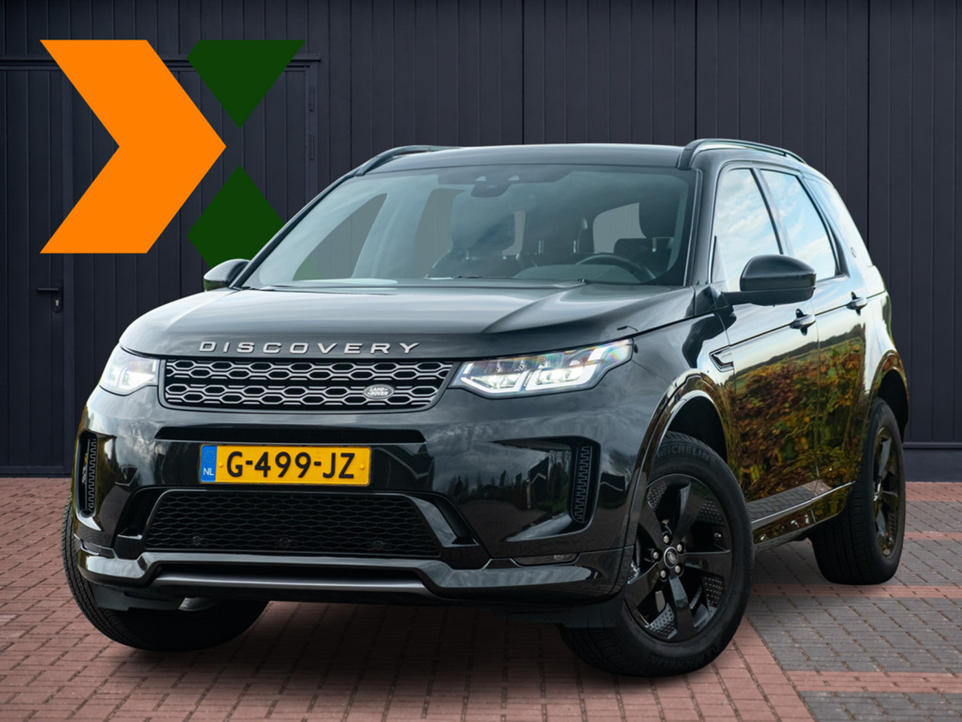 Land Rover Discovery Sport D150 2.0 R-Dynamic Launch Edition SE | Volleder | Panodak | Elek 2019 - voorkant