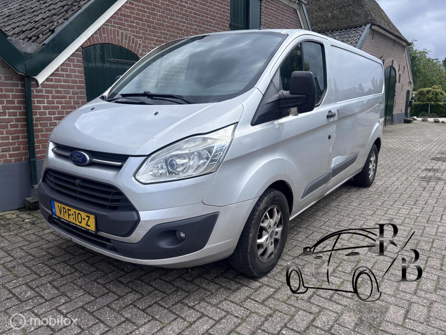 Ford Transit Custom 310 2.0 TDCI L2H2 Ambiente 2017 - voorkant