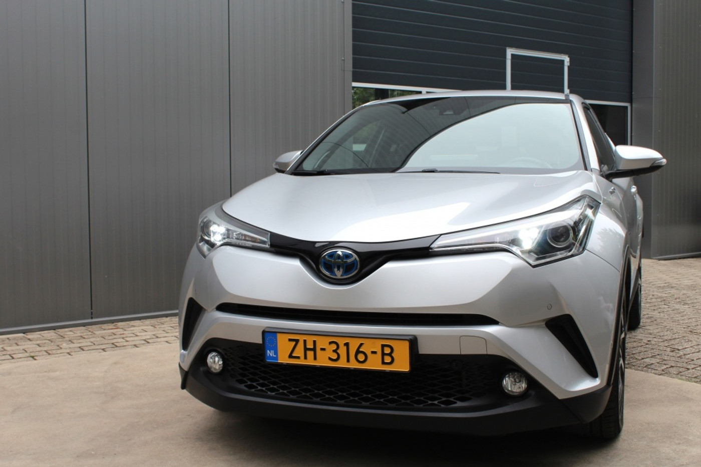 Foto van Toyota Toyota C-hr