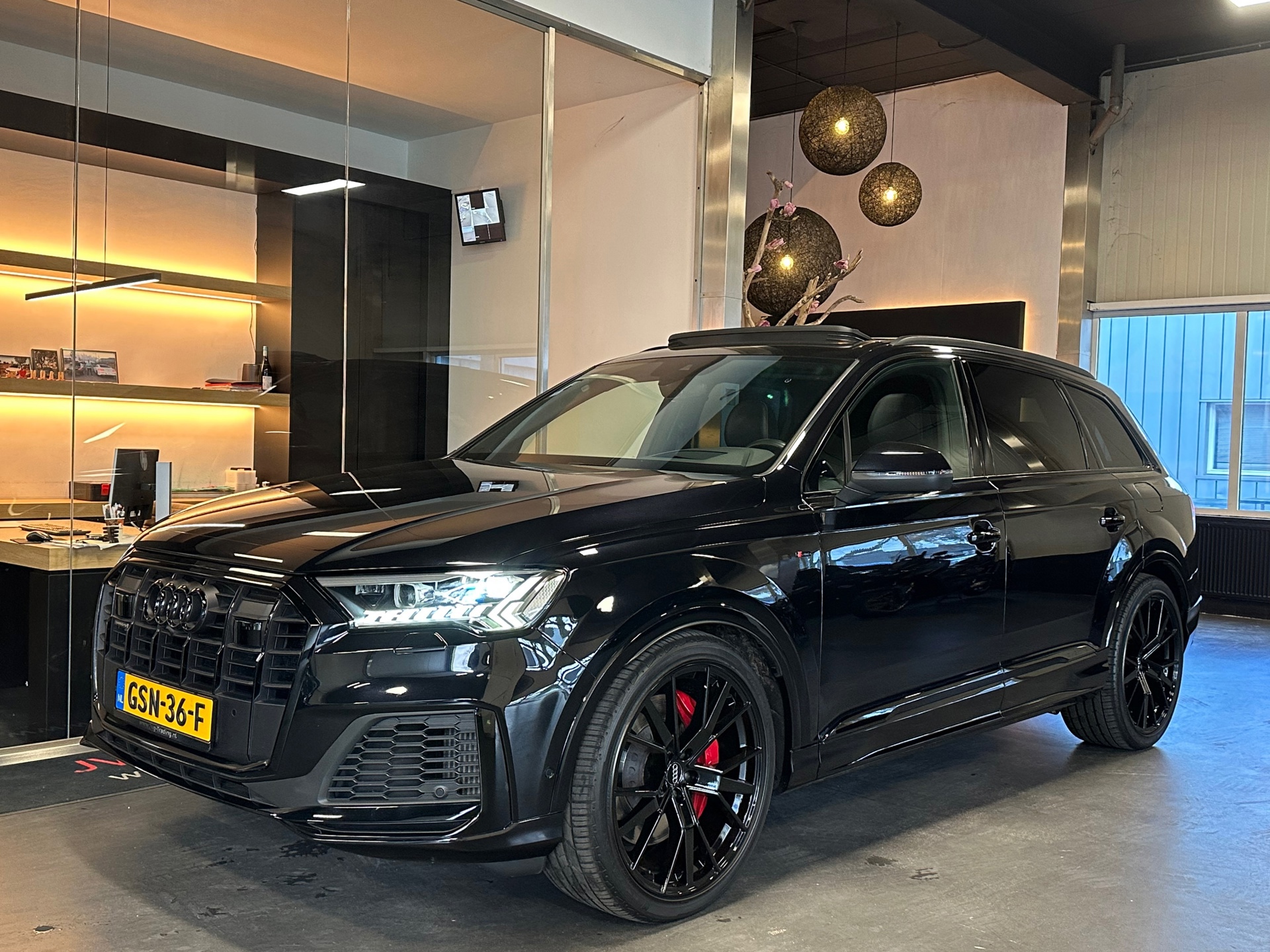 Foto van Audi Q7 60 TFSI E