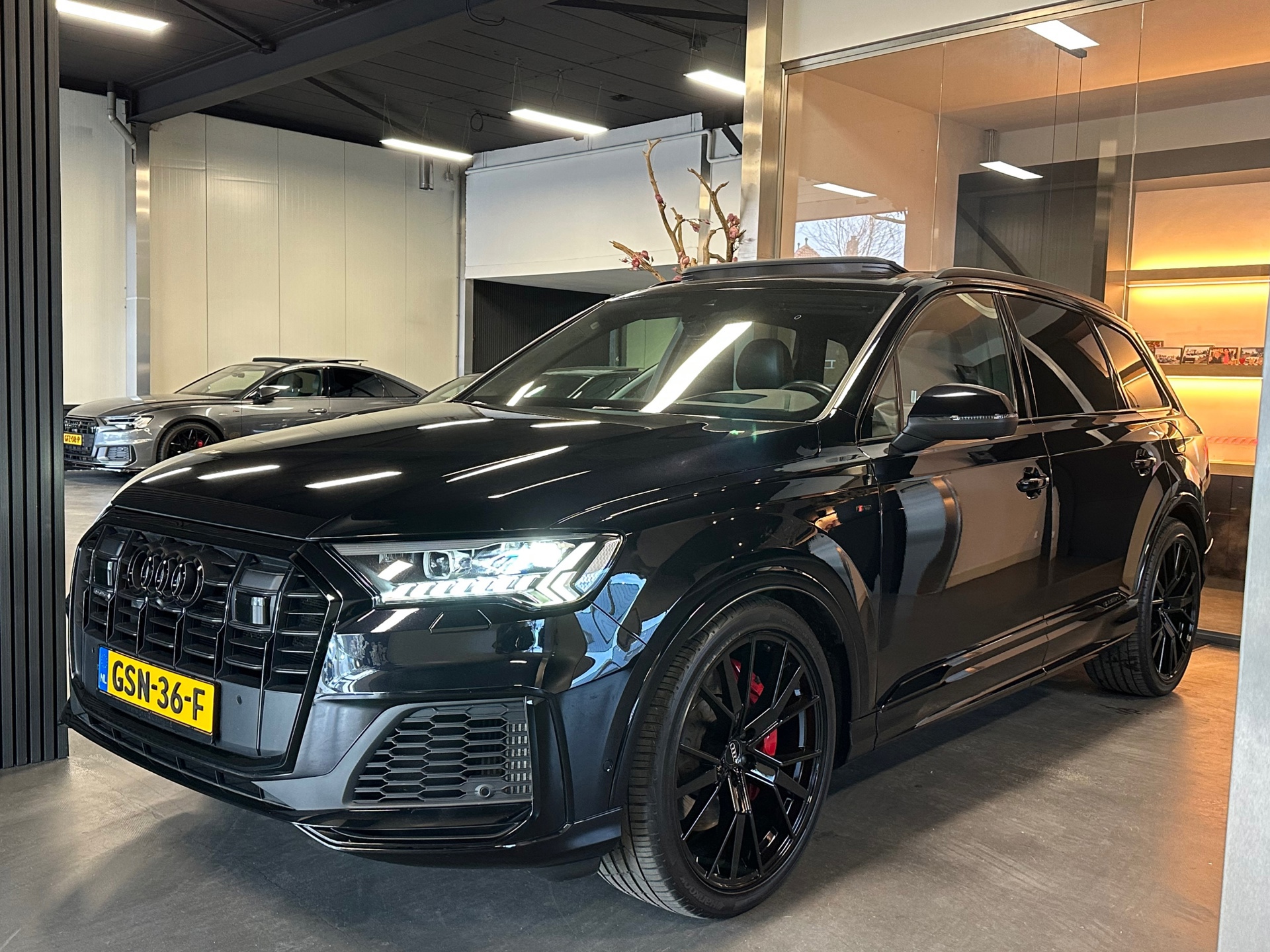 Foto van Audi Q7 60 TFSI E