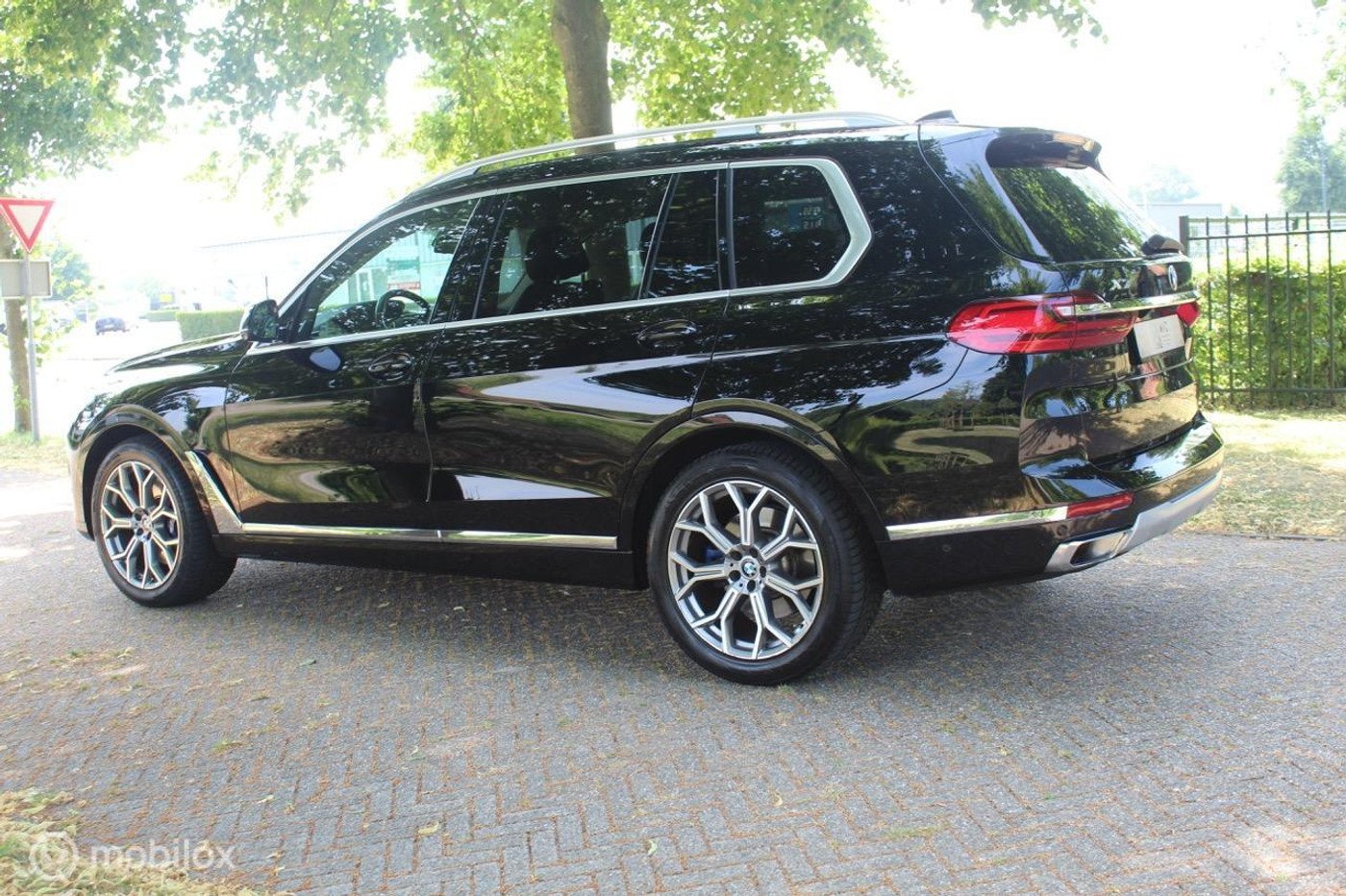 Foto van BMW X7 xDrive 40i