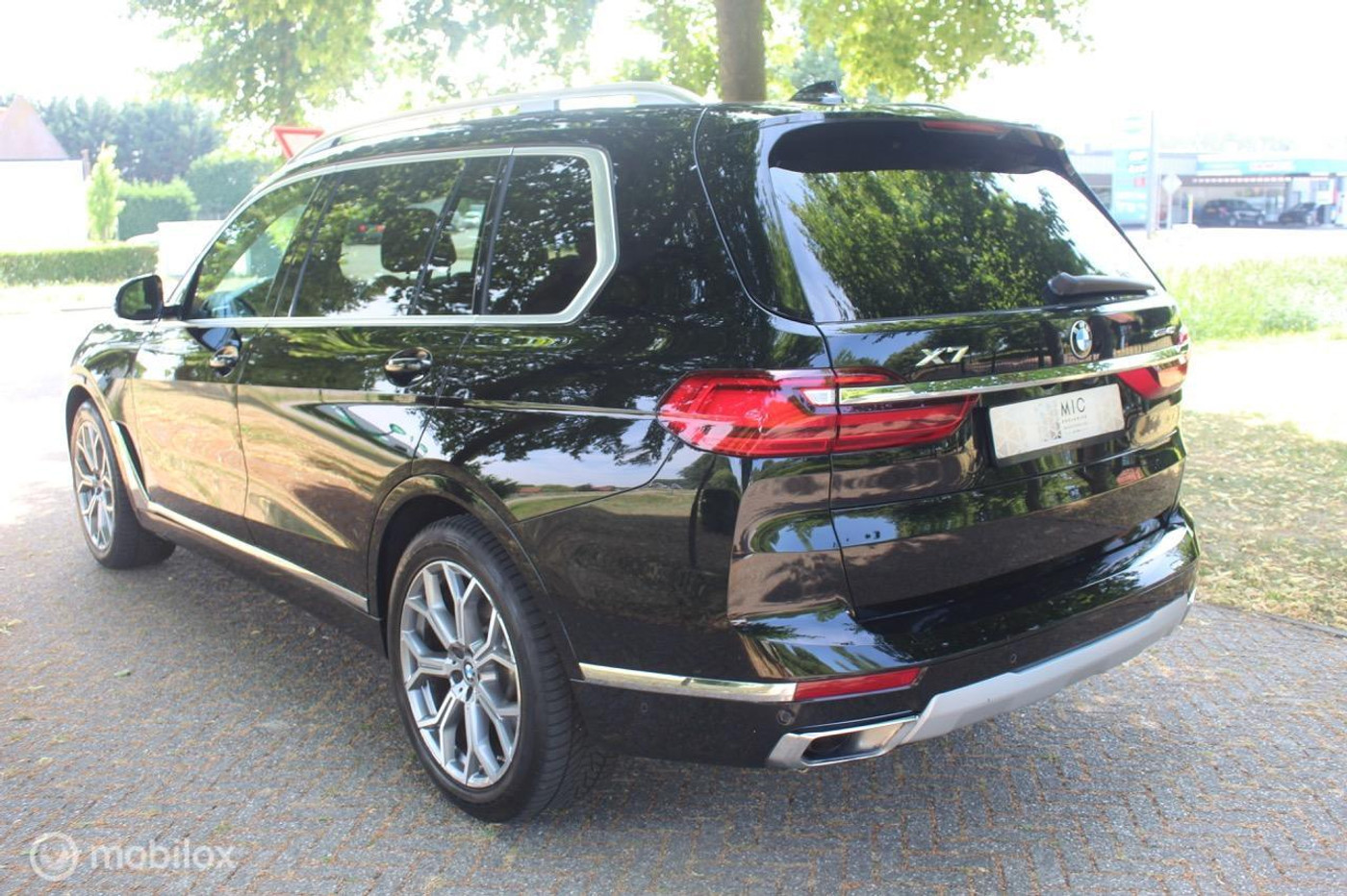 Foto van BMW X7 xDrive 40i