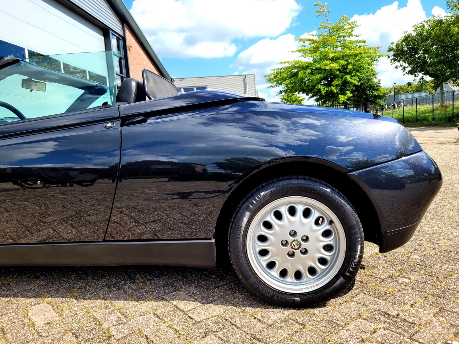 Foto van Alfa Romeo ( Alfa Romeo Spider )