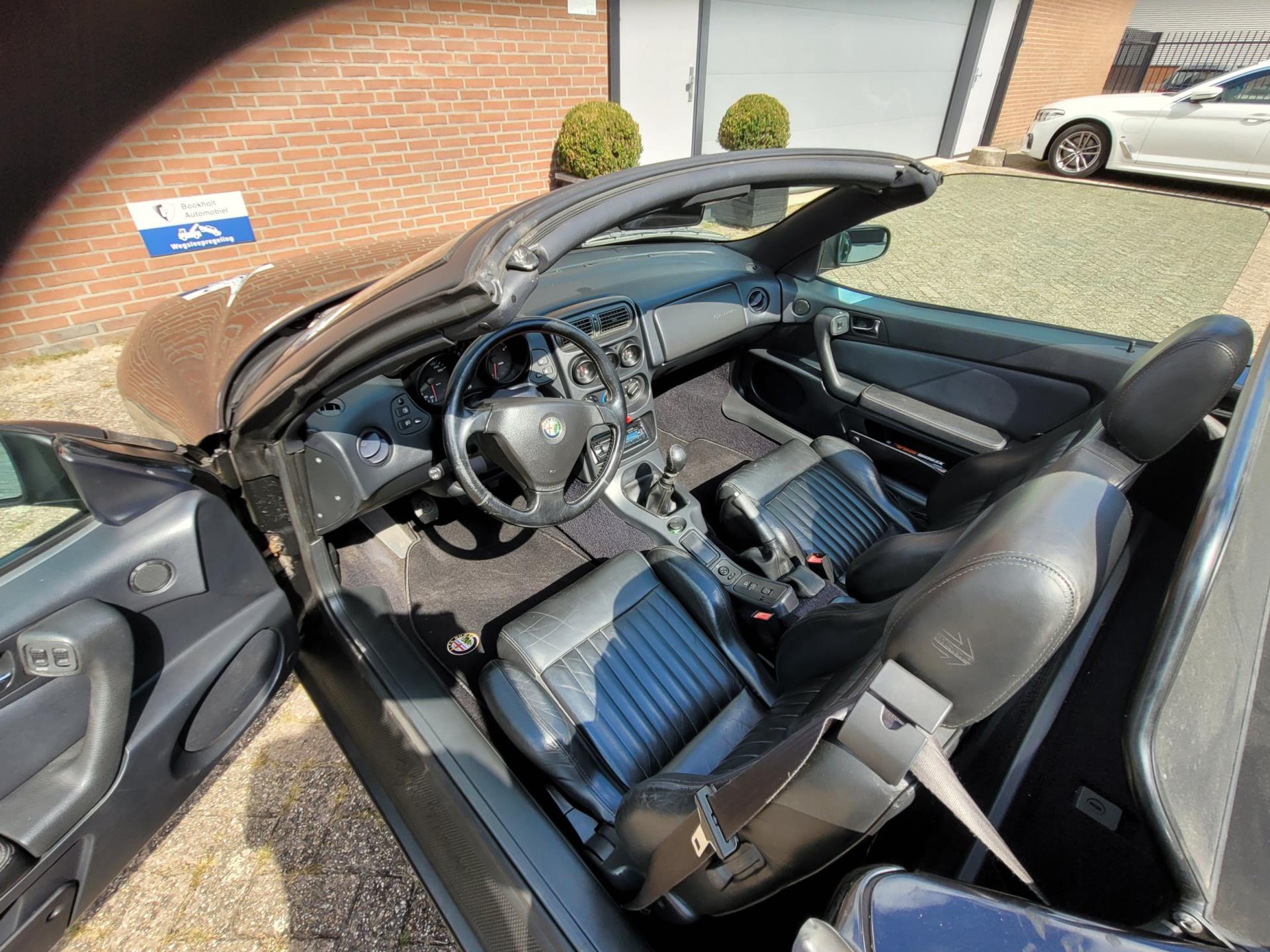 Foto van Alfa Romeo ( Alfa Romeo Spider )