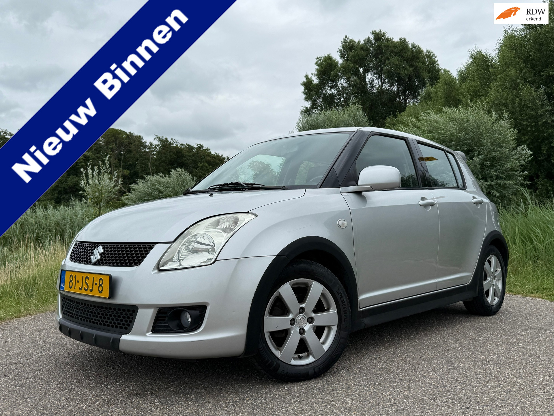 Suzuki Swift 1.3 Shogun Airco slechts 129.954 km 15" Velgen Origineel NL Goed Onderhouden 2009 - voorkant
