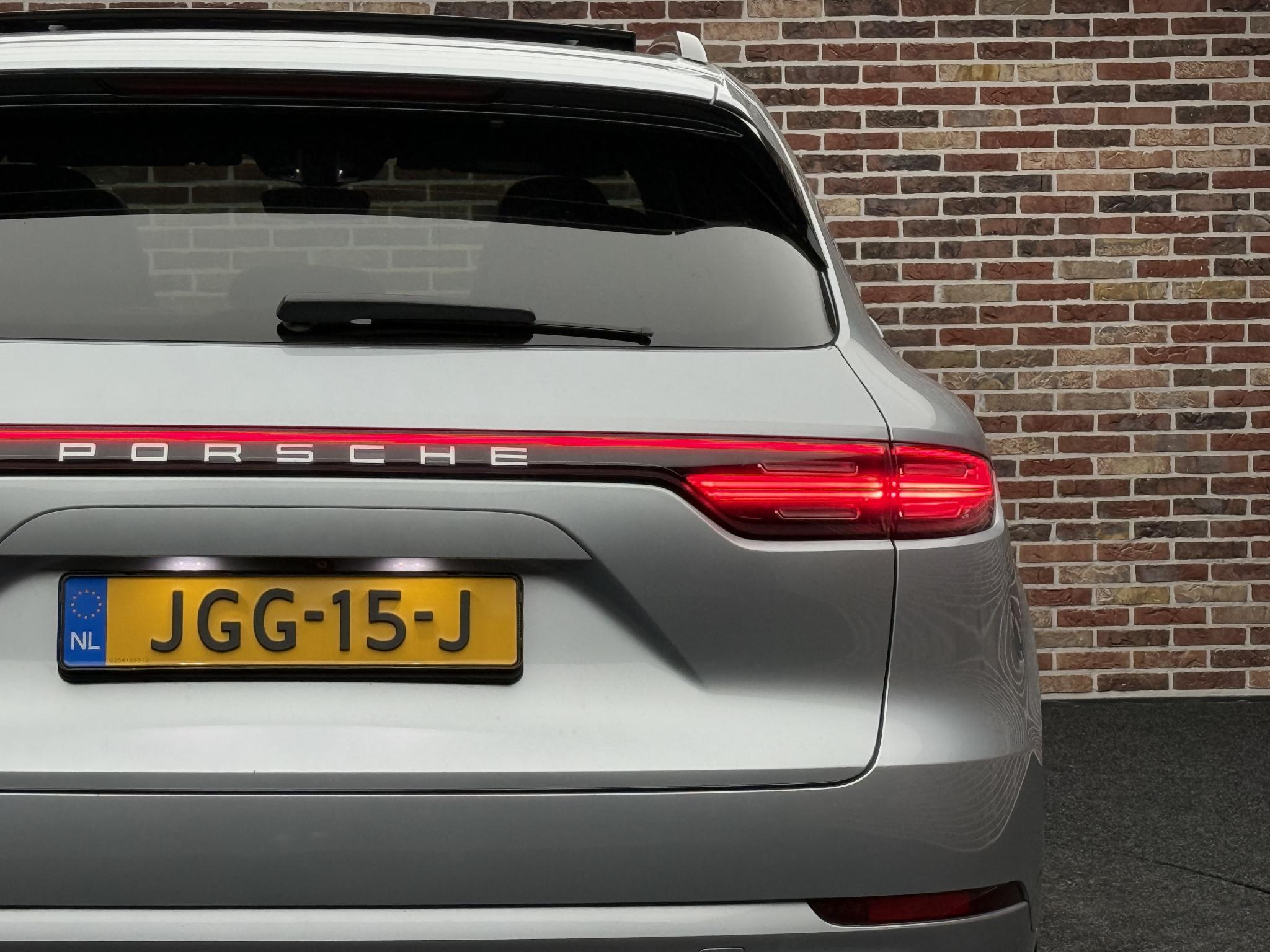 Foto van Porsche Cayenne Turbo