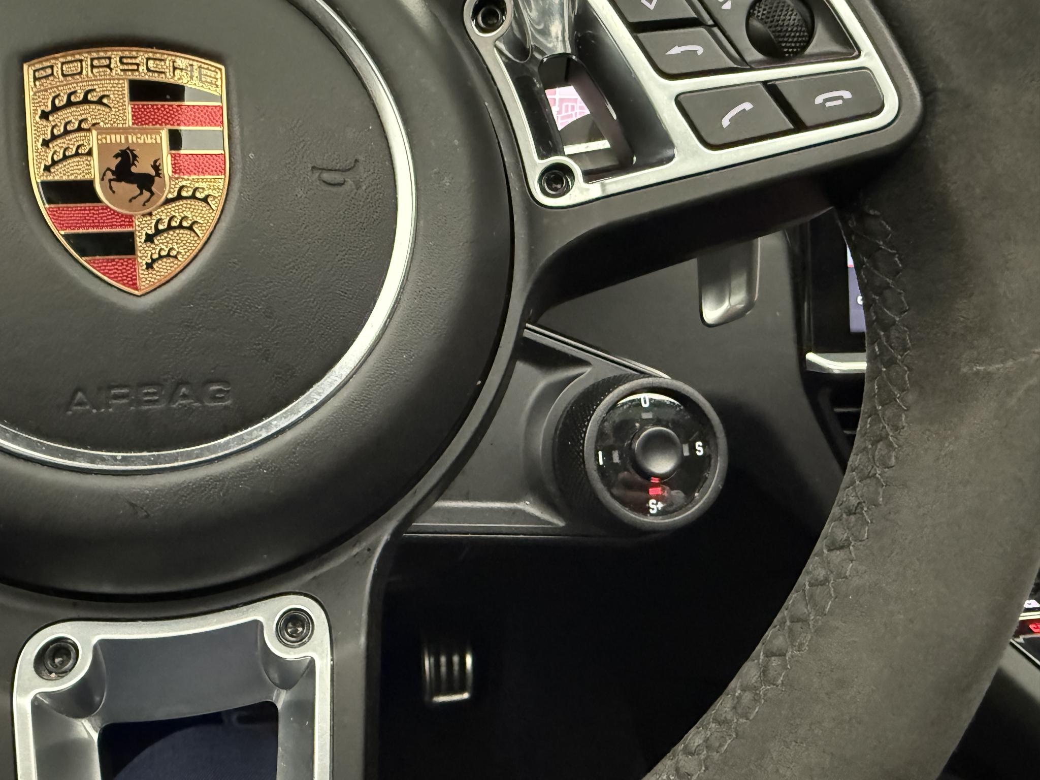 Foto van Porsche Cayenne Turbo