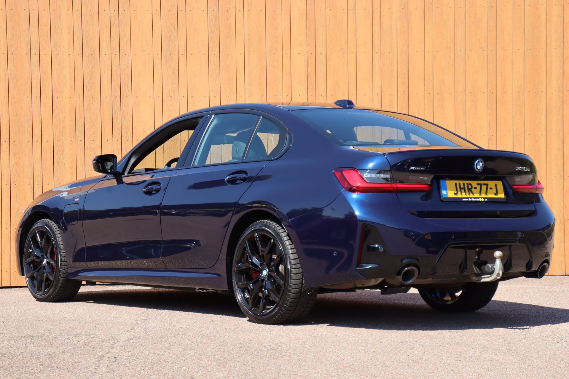 Foto van BMW 330e xDrive