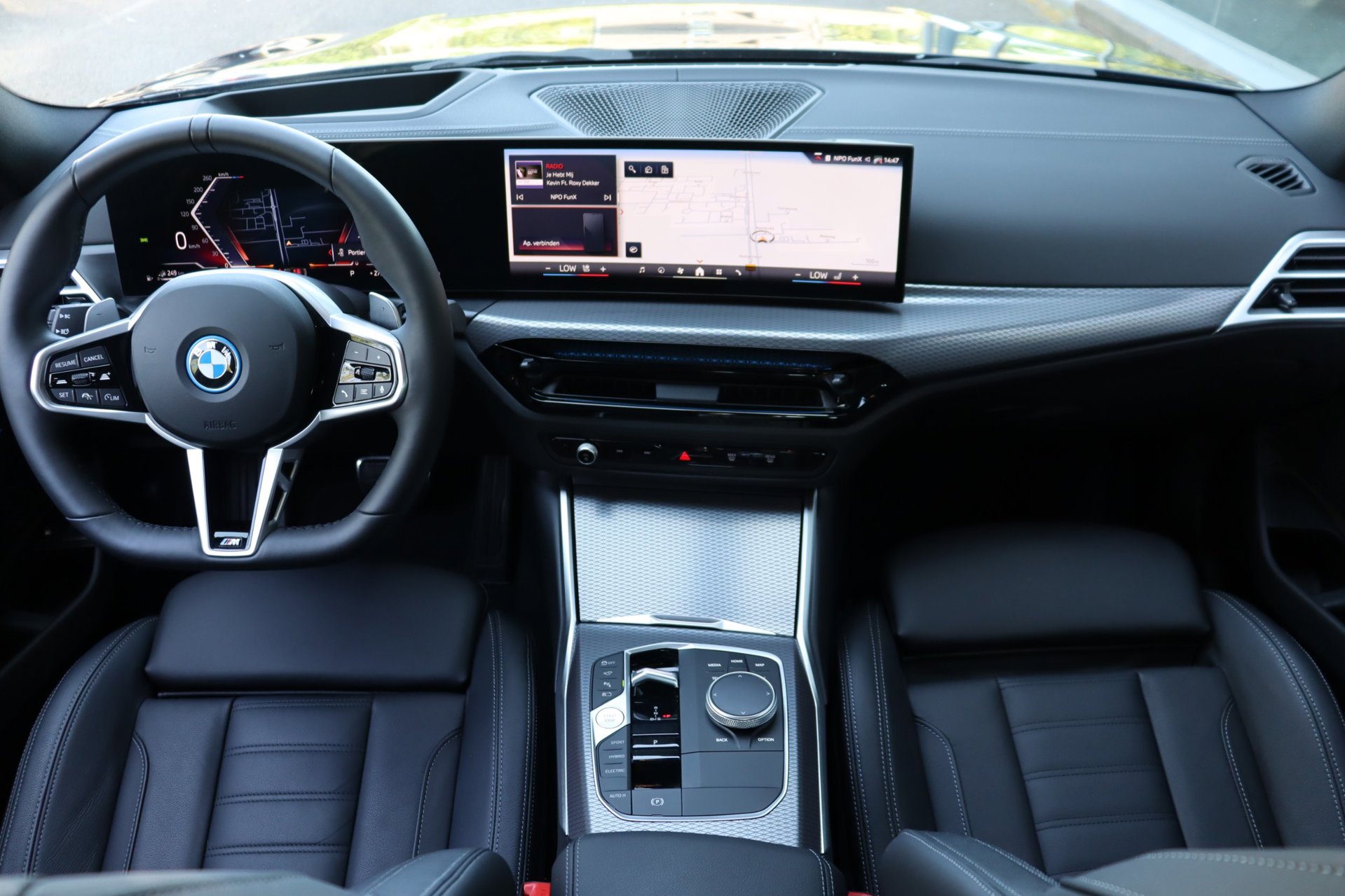 Foto van BMW 330e xDrive