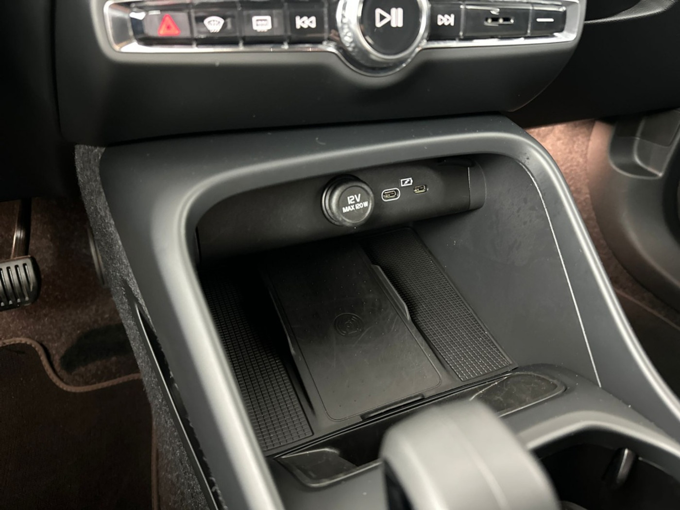 Foto van Volvo Ex40