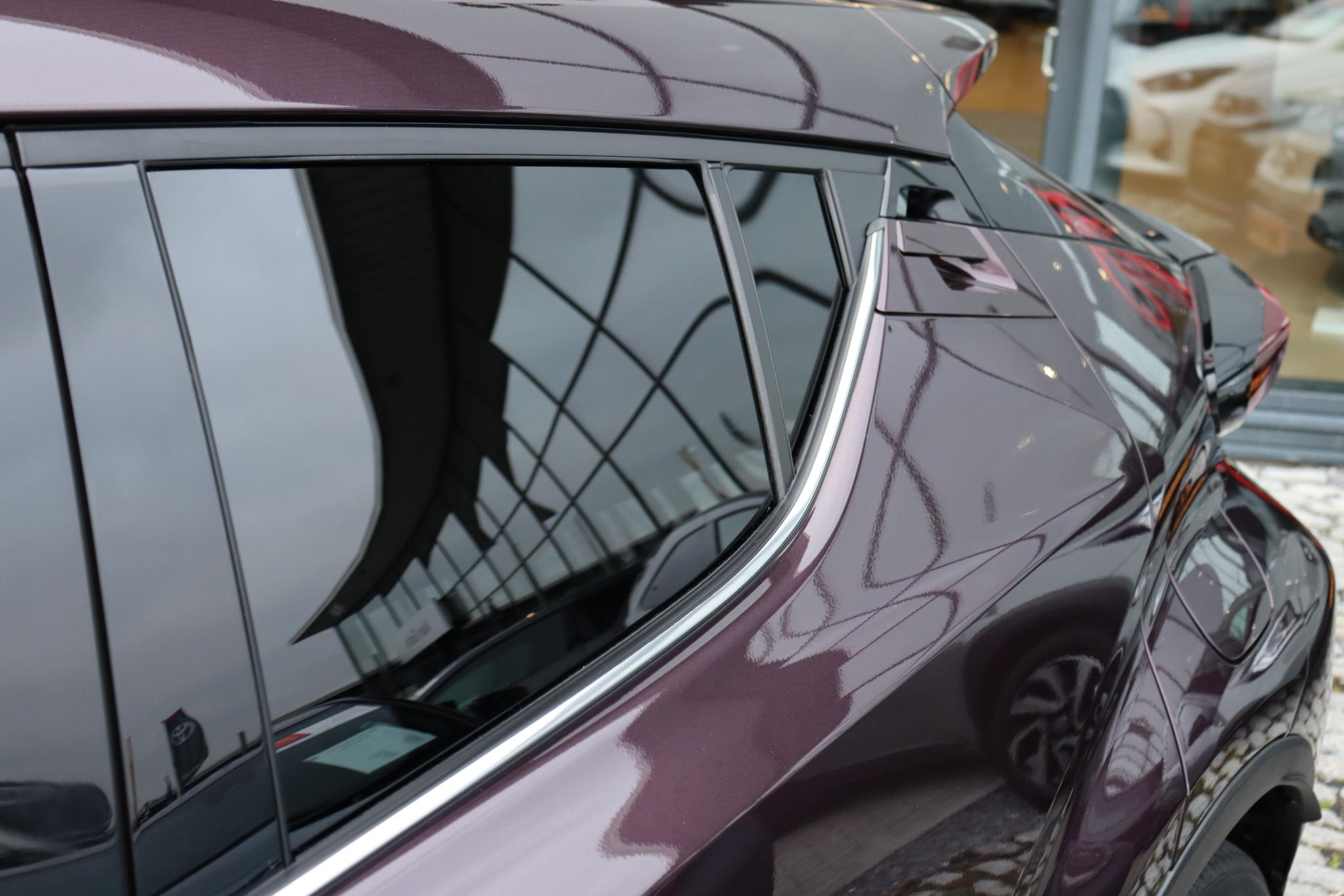 Foto van Toyota C-hr