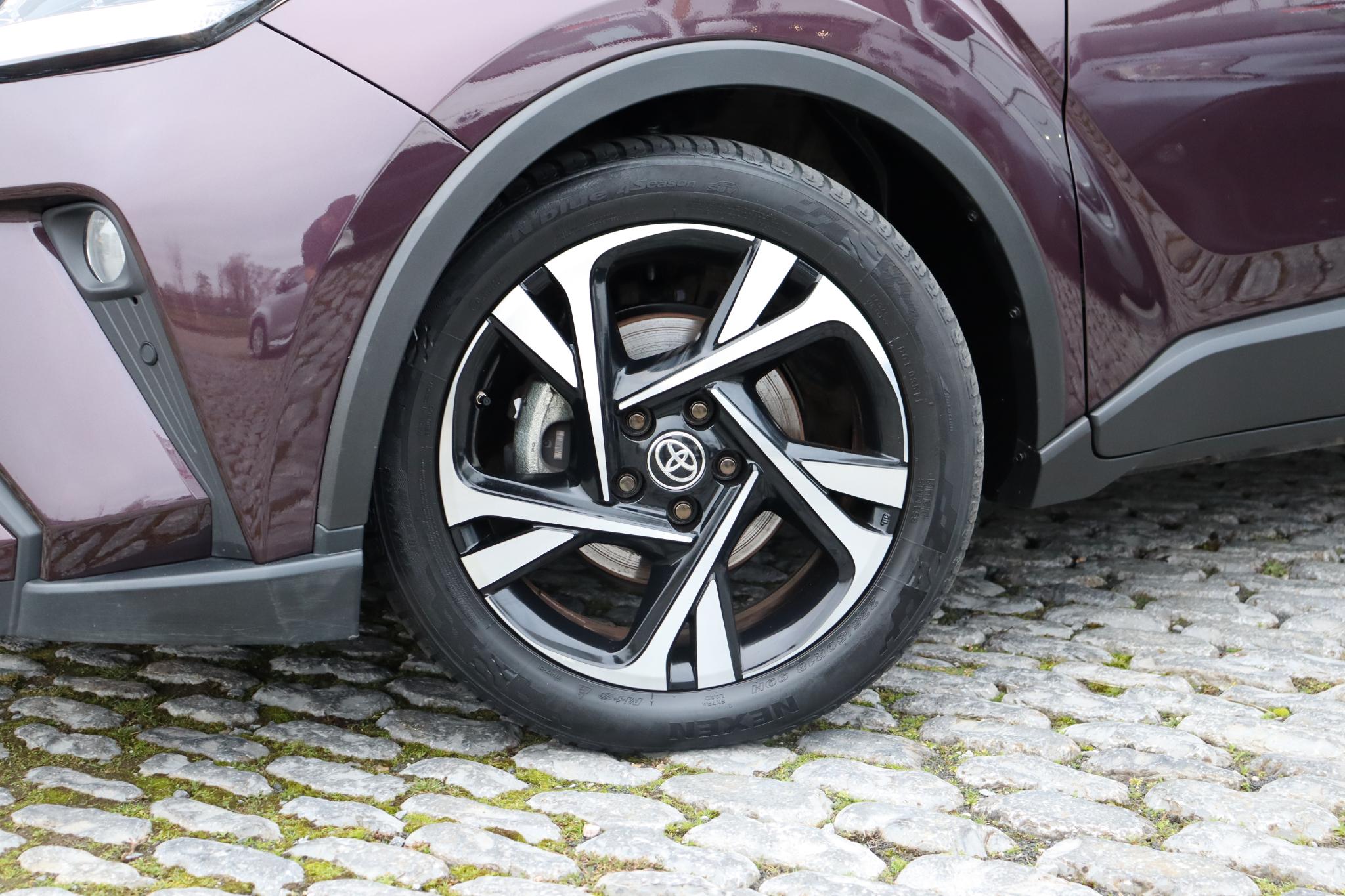 Foto van Toyota C-hr