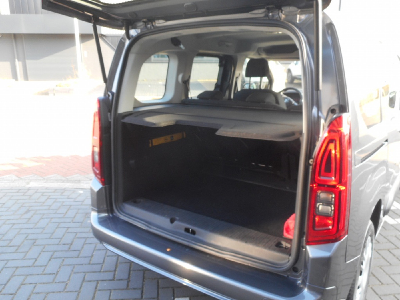 Foto van Opel Combo Life